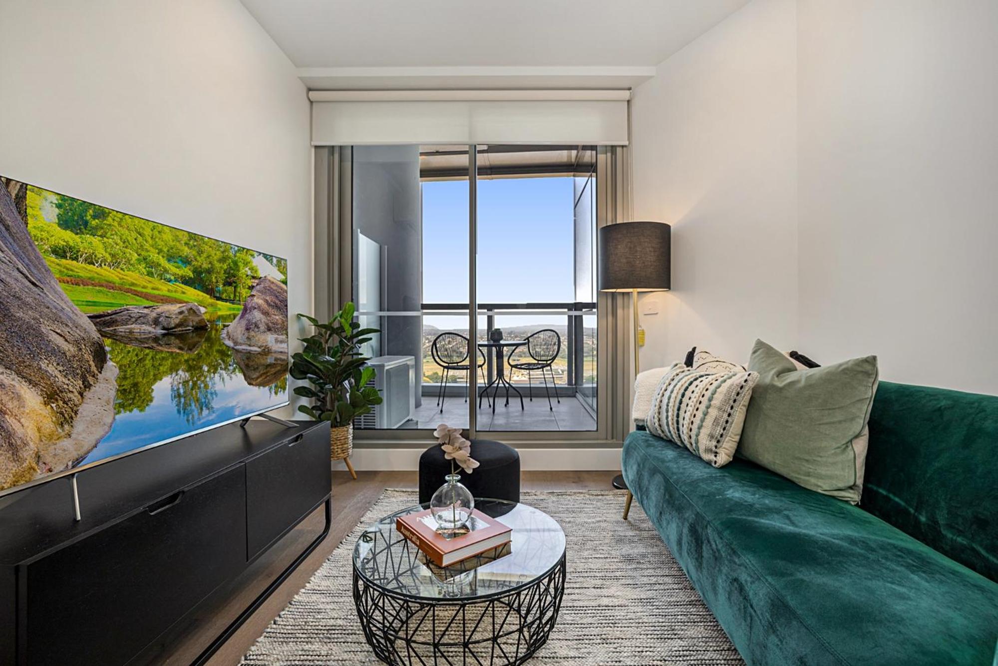 High-Rise Balcony Unit with City Views Gym Pool