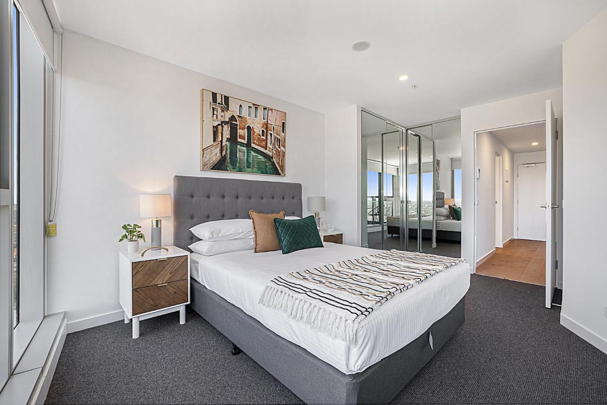 High-Rise Balcony Unit with City Views Gym Pool