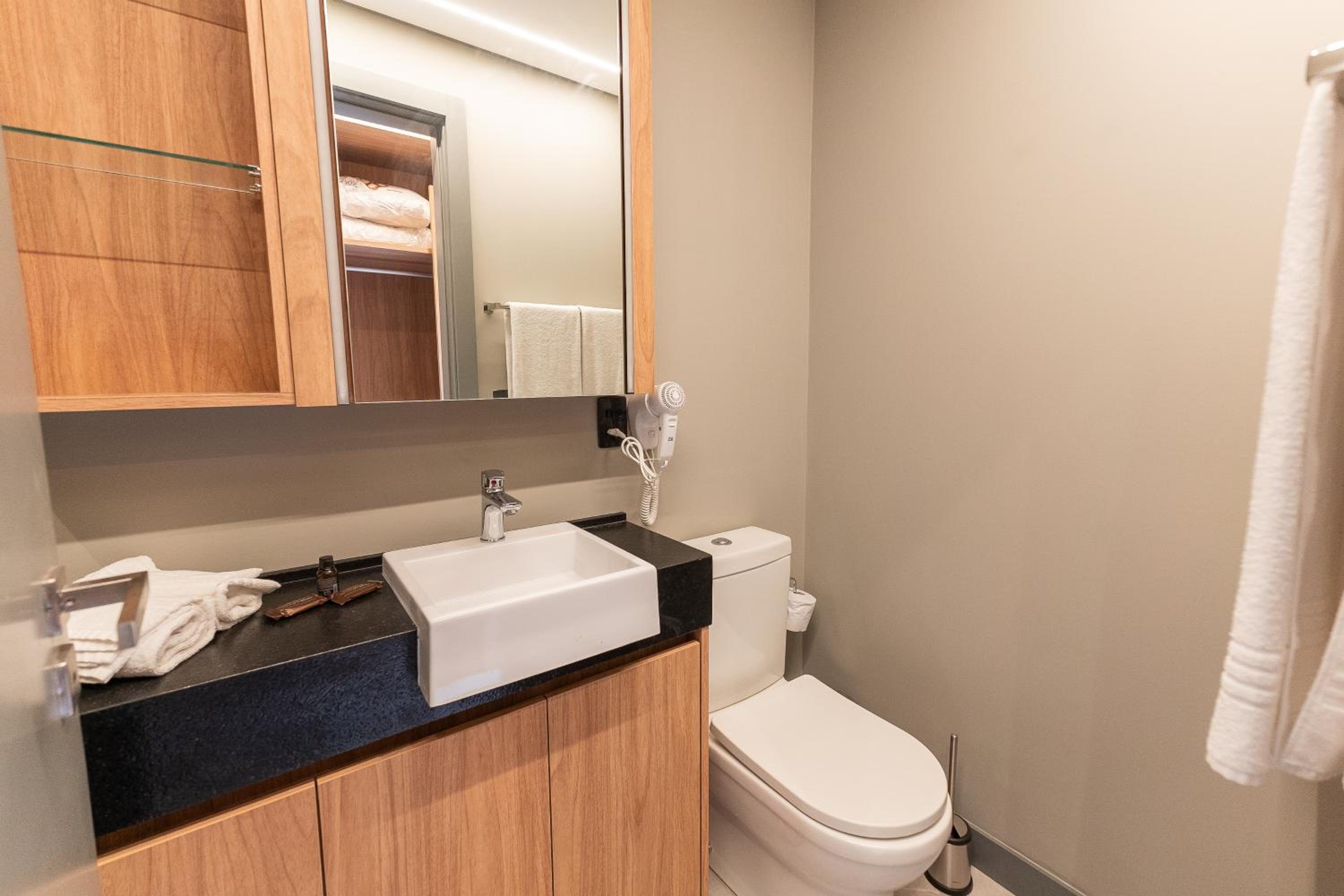Xtay Oslo Florianópolis - Residential studio 5 minutes from downtown, close to Epic School and Atlantis Executive Center