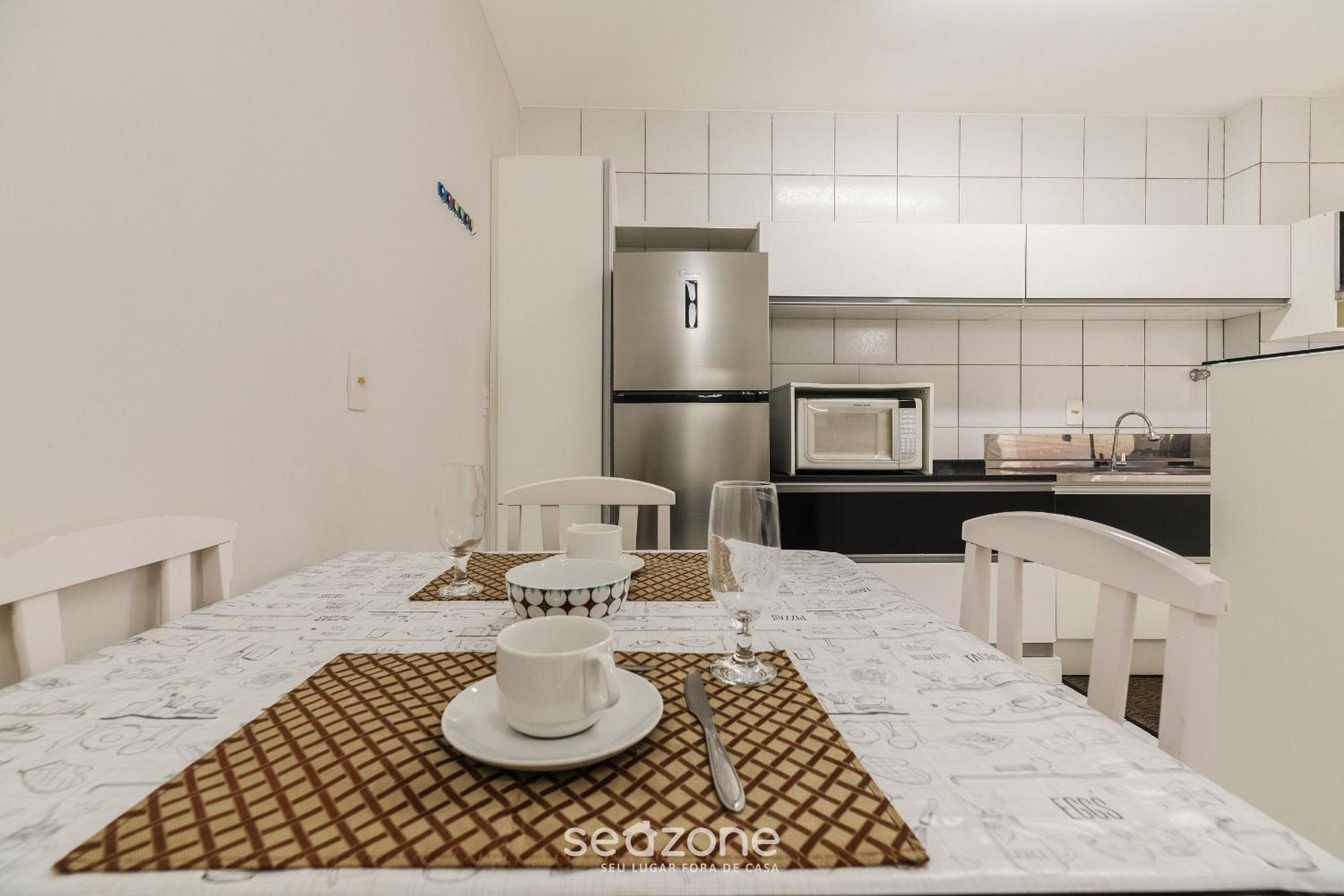 Apartments 400 m from the Beach in BC - CEV