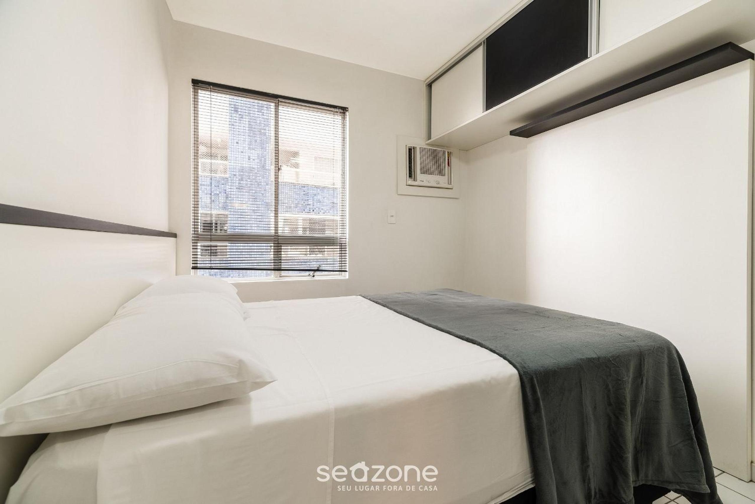 Apartments 400 m from the Beach in BC - CEV