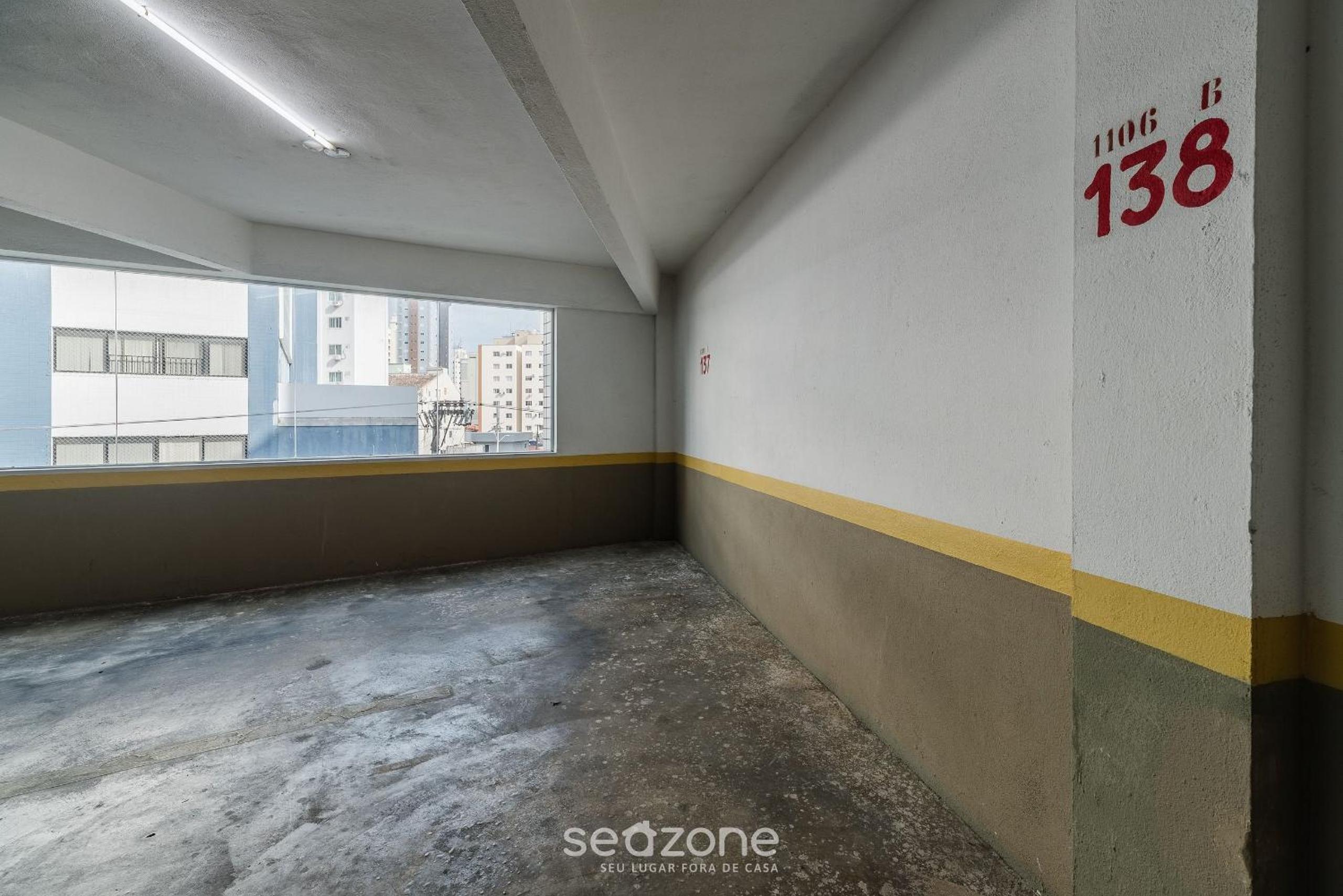 Apartments 400 m from the Beach in BC - CEV