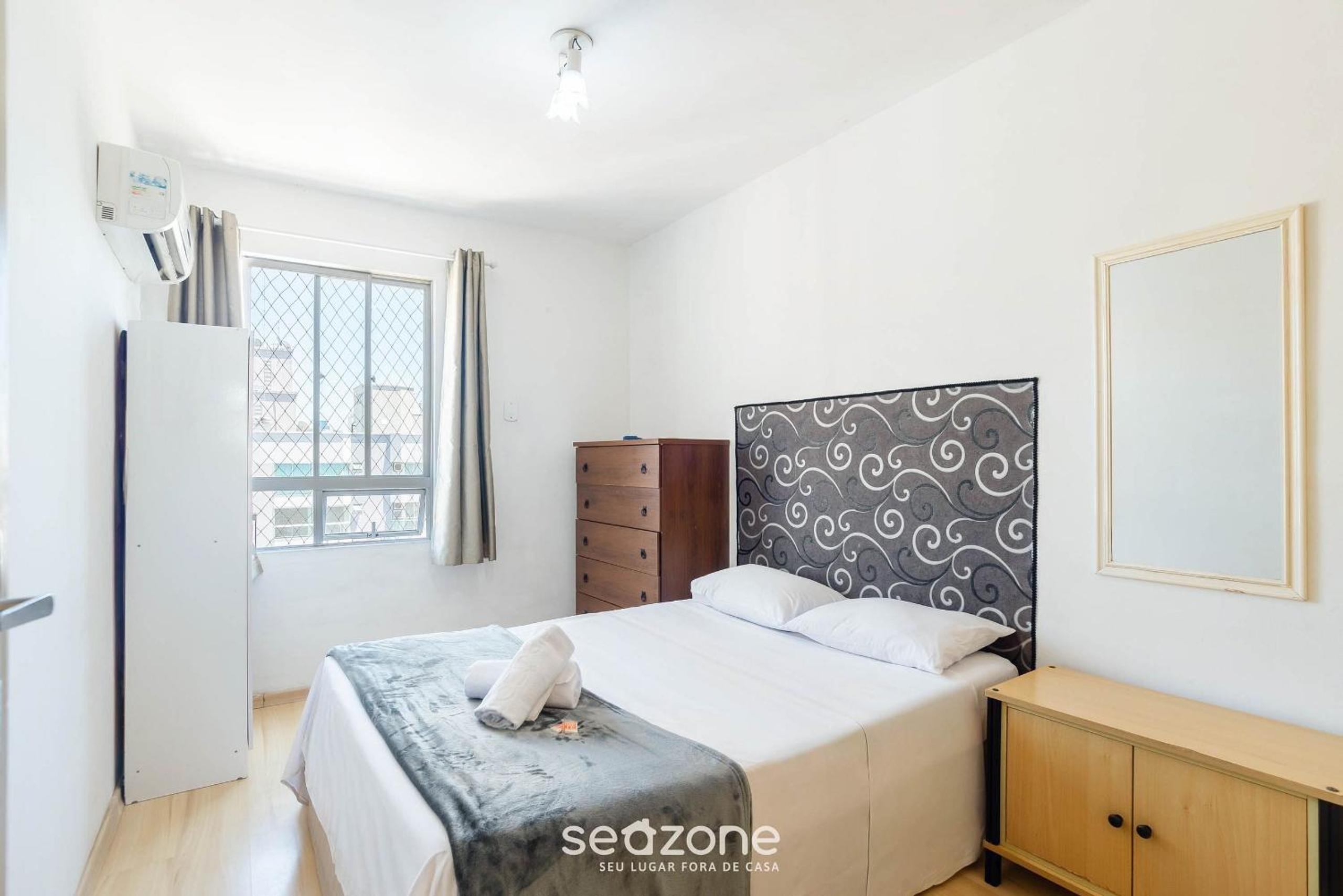 Apartments 400 m from the Beach in BC - CEV