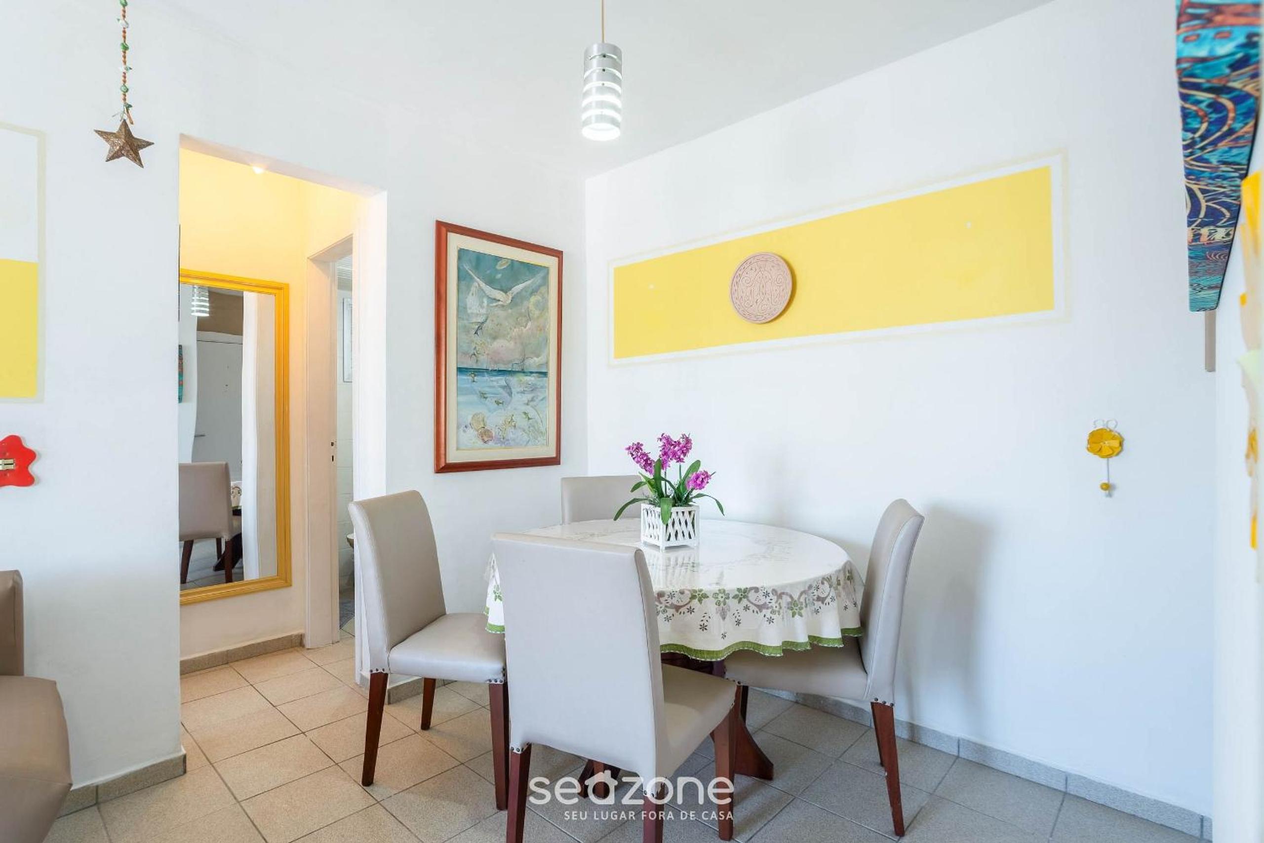 Apartments 400 m from the Beach in BC - CEV