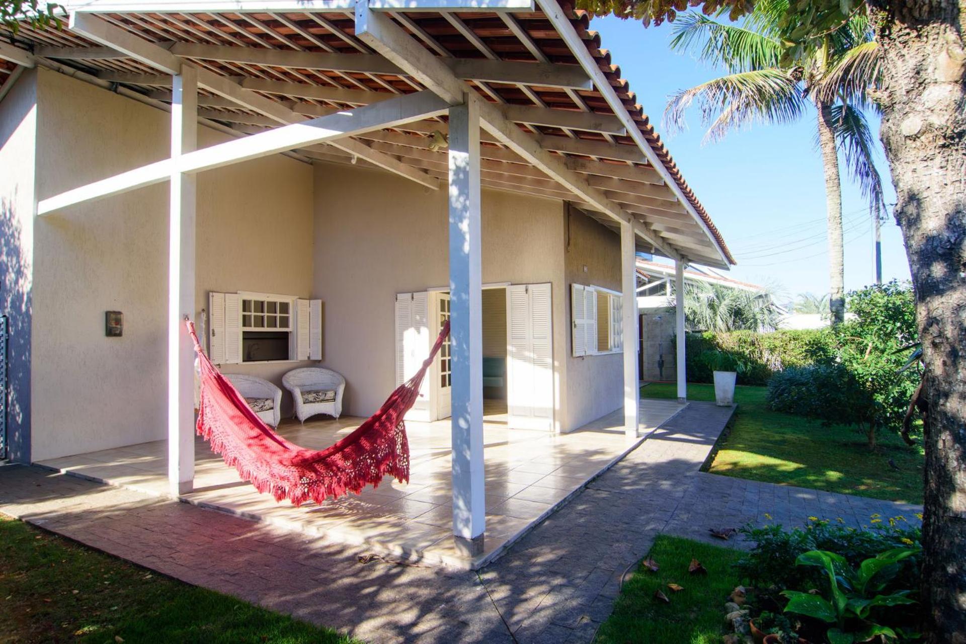 Casa c/ar cond. rua da praia, cond. fechado HK0945