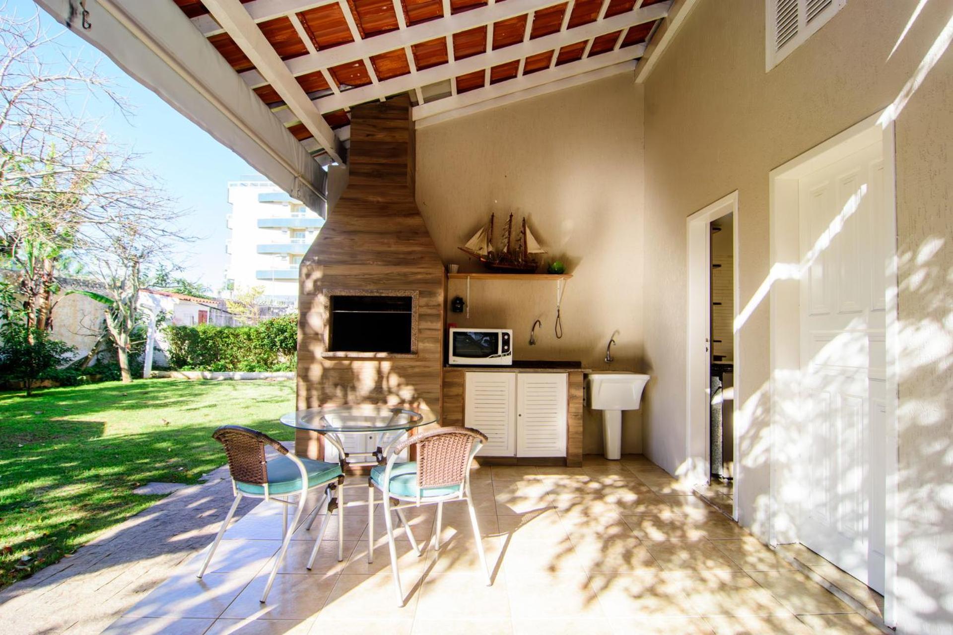 Casa c/ar cond. rua da praia, cond. fechado HK0945