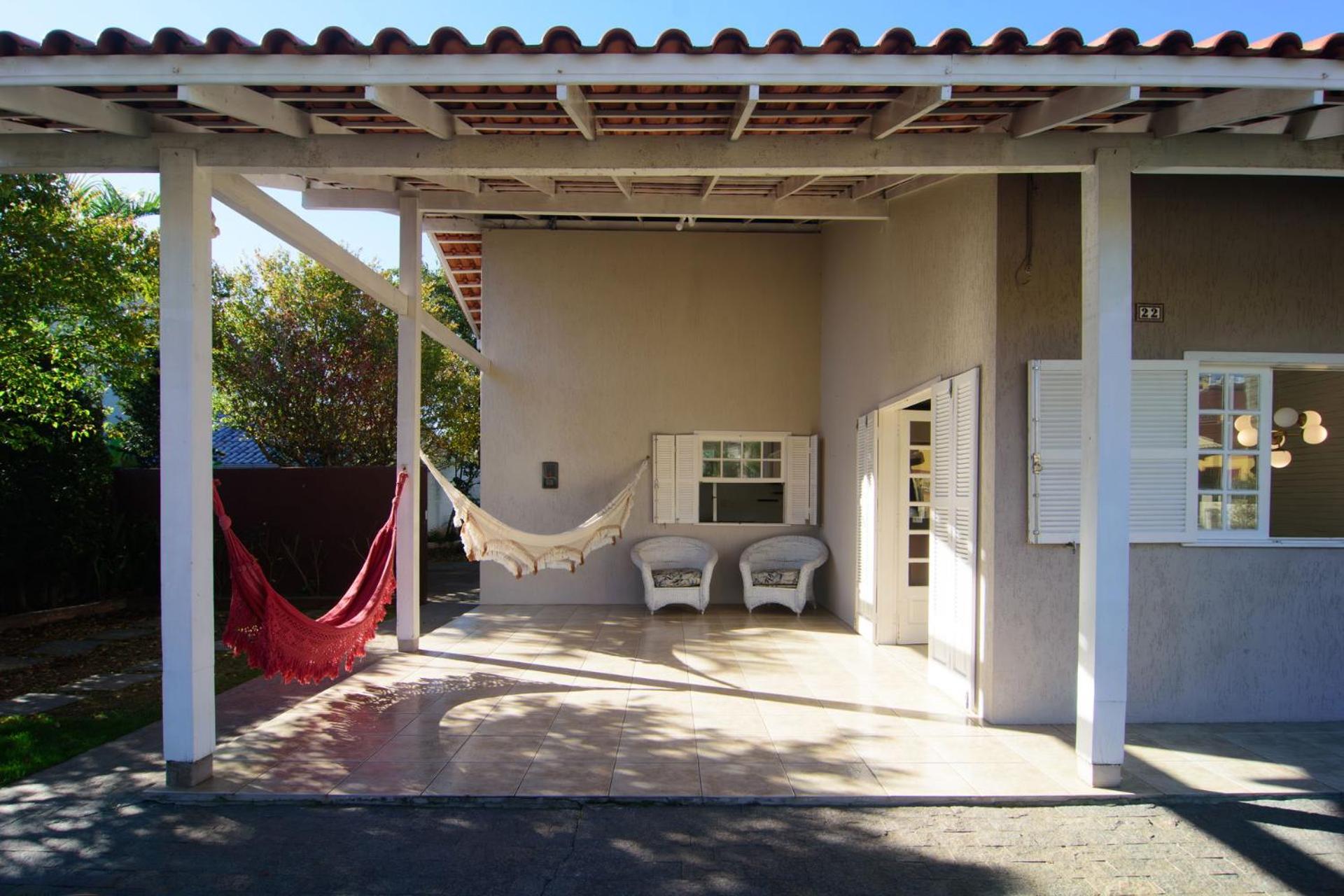 Casa c/ar cond. rua da praia, cond. fechado HK0945