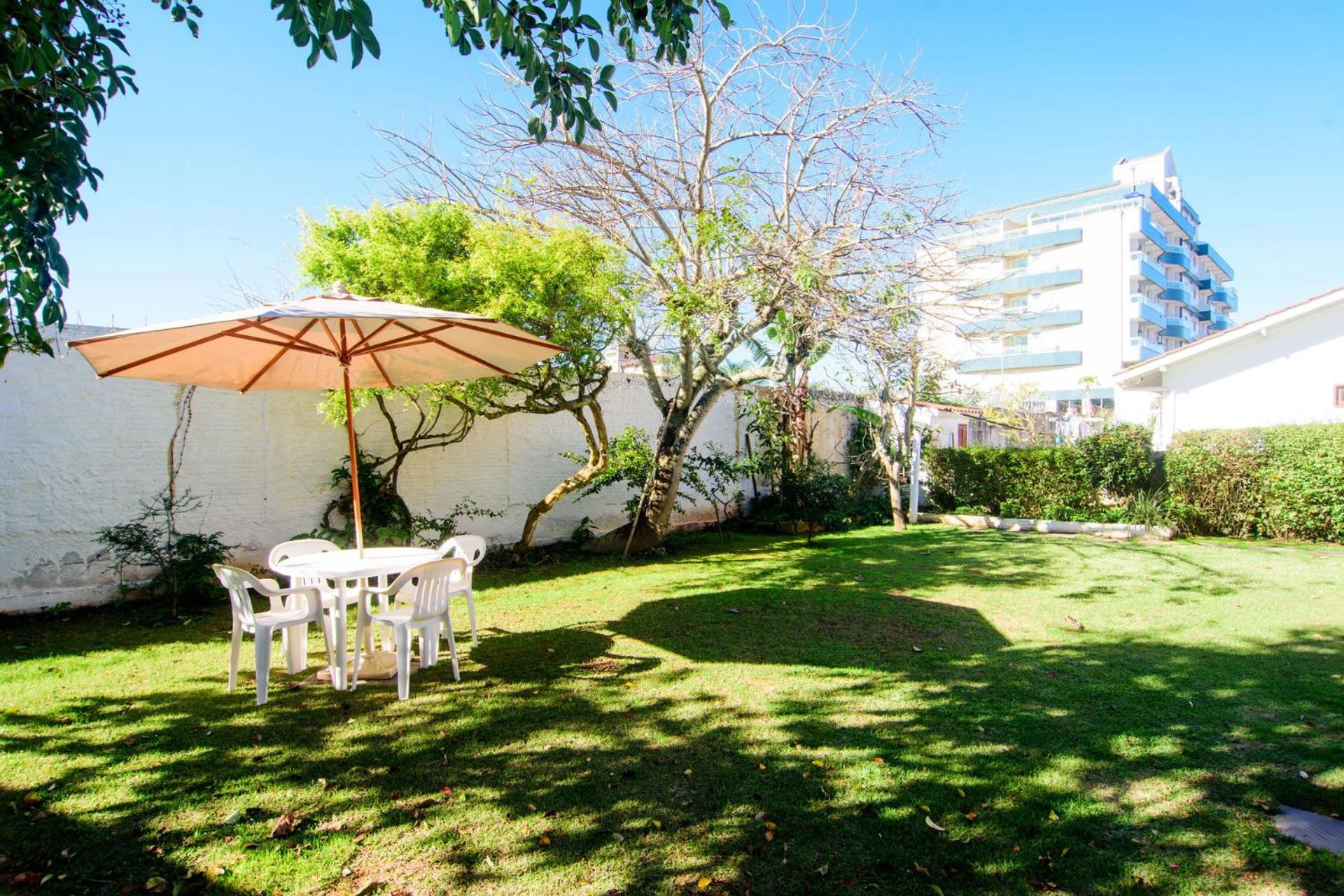 Casa c/ar cond. rua da praia, cond. fechado HK0945