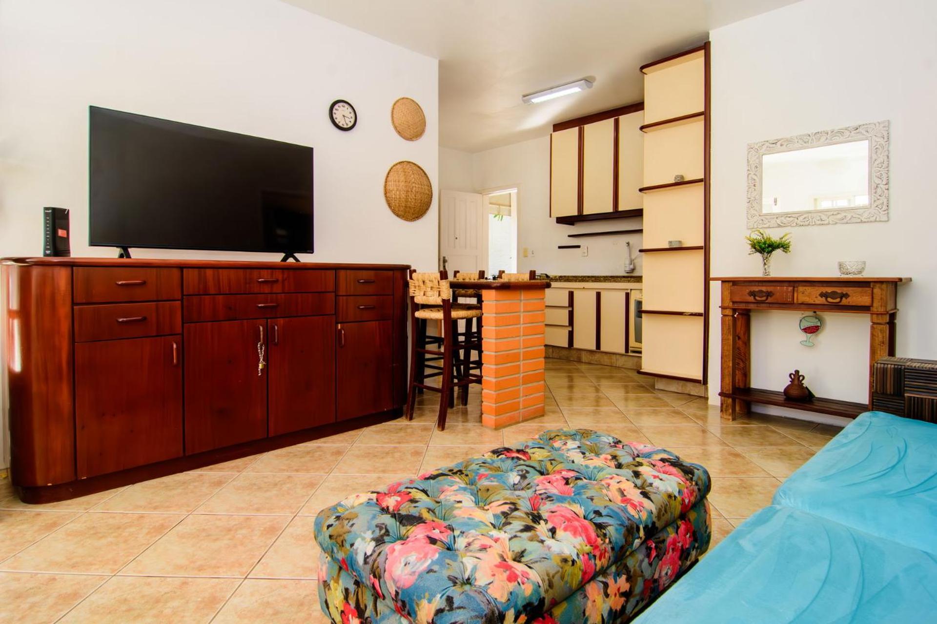 Casa c/ar cond. rua da praia, cond. fechado HK0945