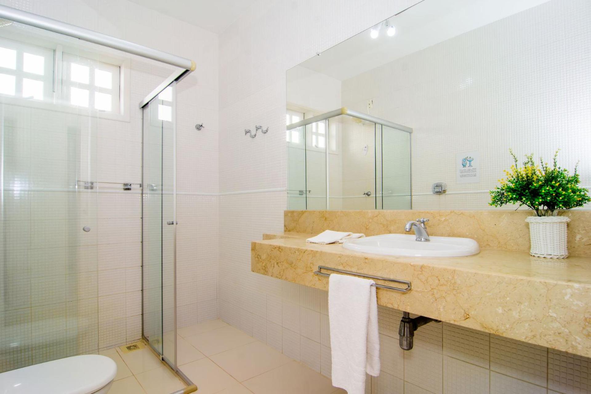 Casa c/ar cond. rua da praia, cond. fechado HK0945