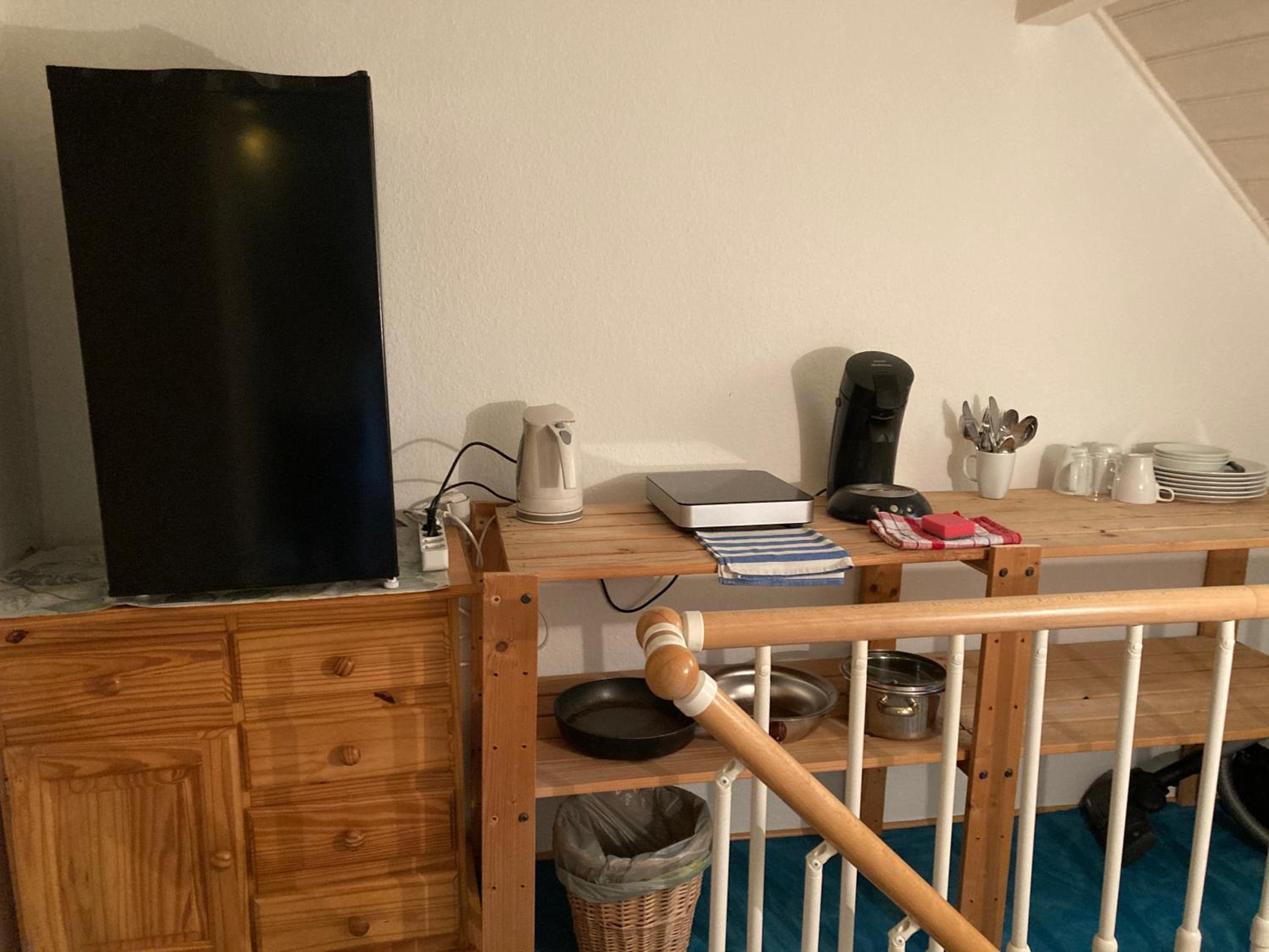 Ruhiges ganzes Apartment Self Check-in 45 m zwei Zimmer Groses Bad Badewanne Kochnische