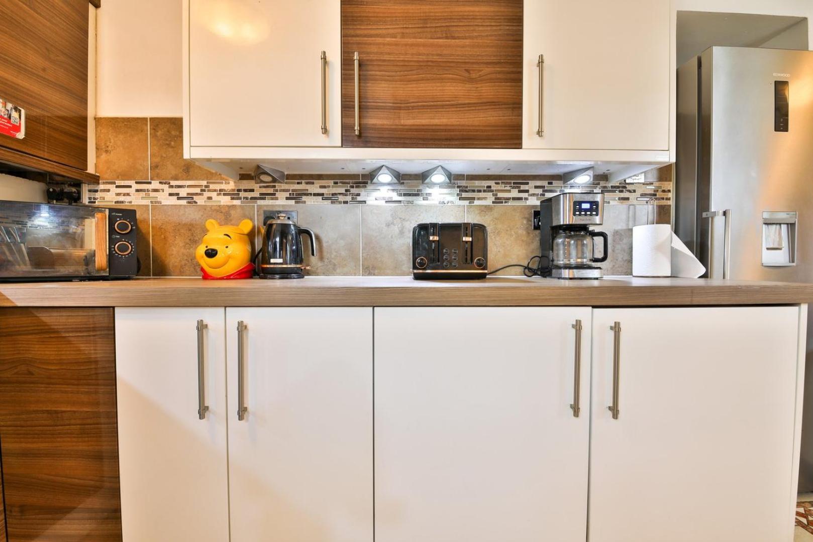 The Family Nest – Swansea 4 Bedroom Retreat