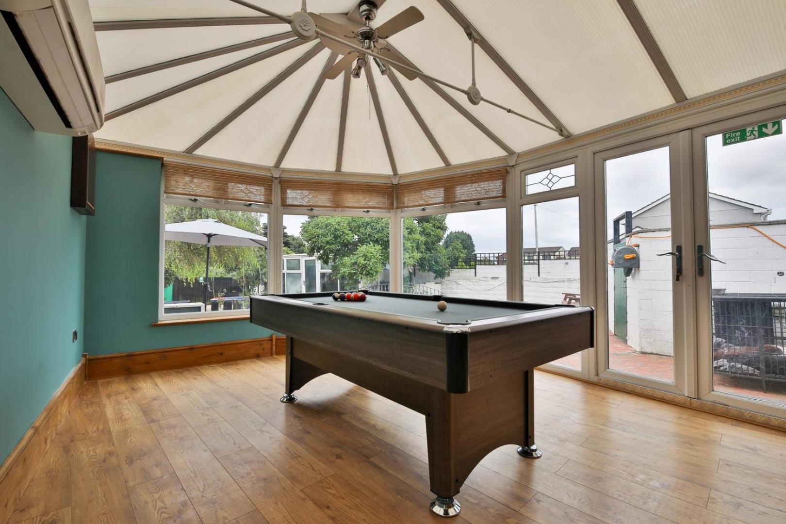 The Family Nest – Swansea 4 Bedroom Retreat