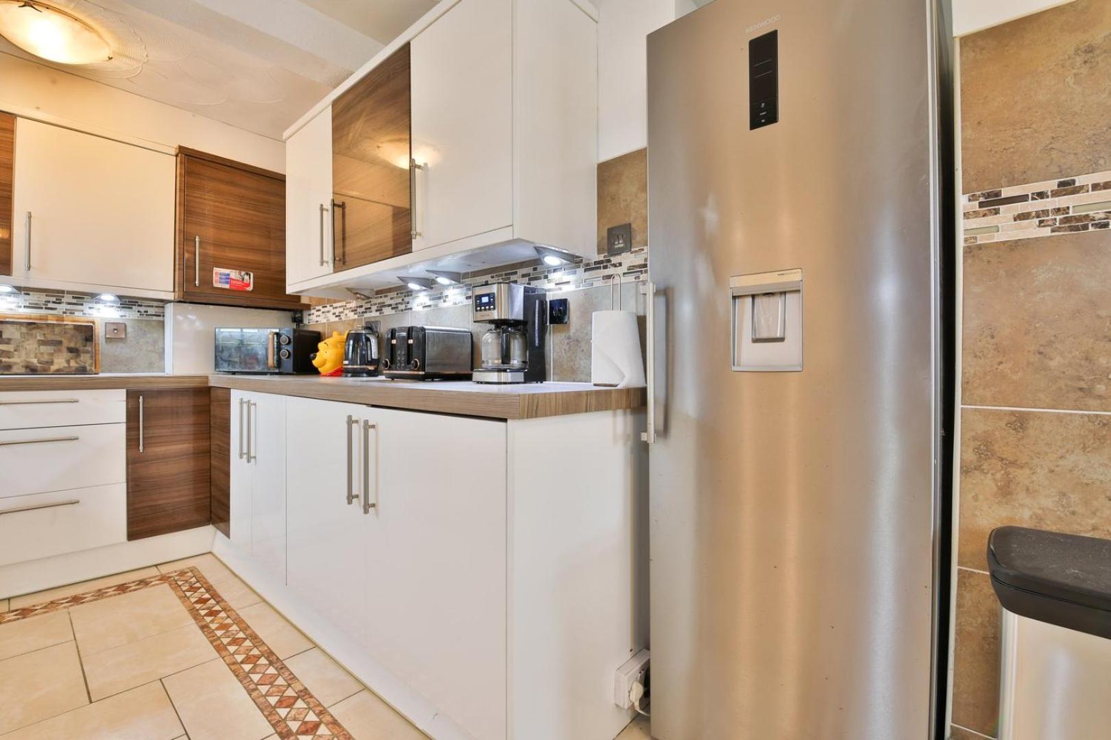 The Family Nest – Swansea 4 Bedroom Retreat