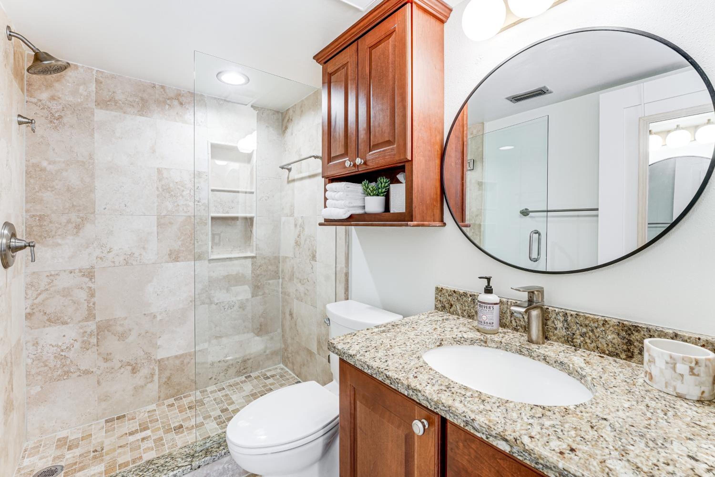 Heated Pool Access Bayfront Isla Del Sol Condo