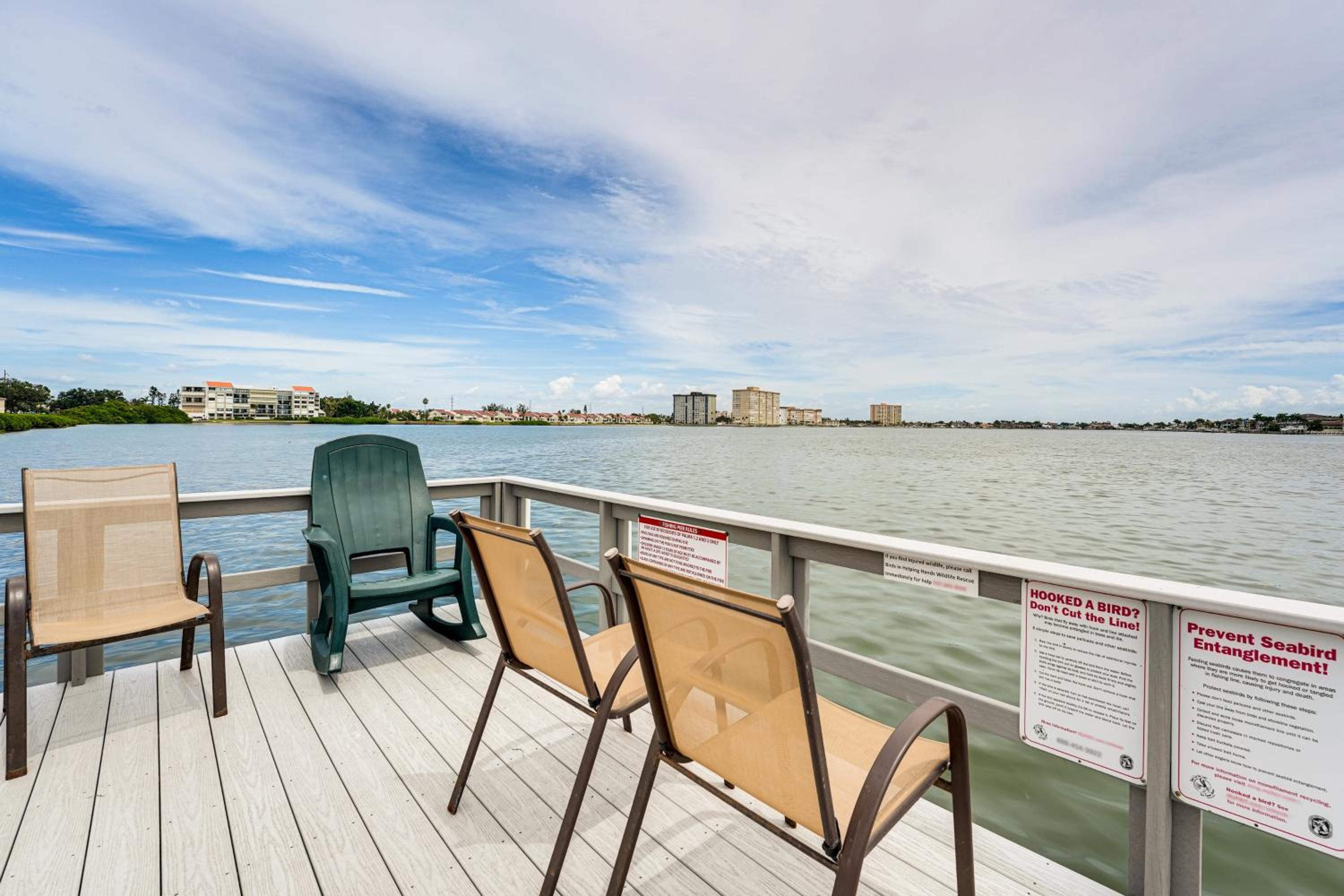 Heated Pool Access Bayfront Isla Del Sol Condo