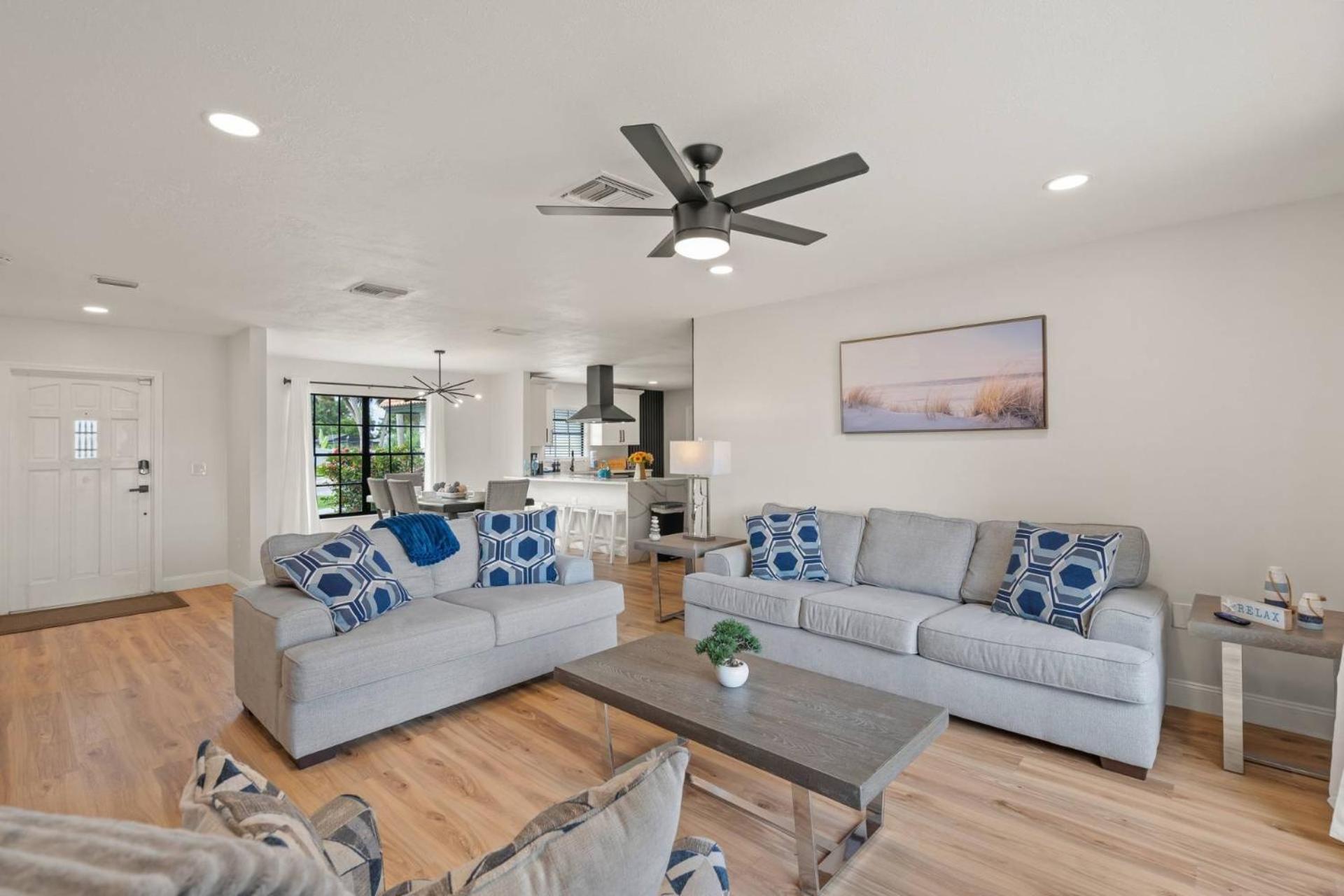 Gulf Gate Poolside Retreat