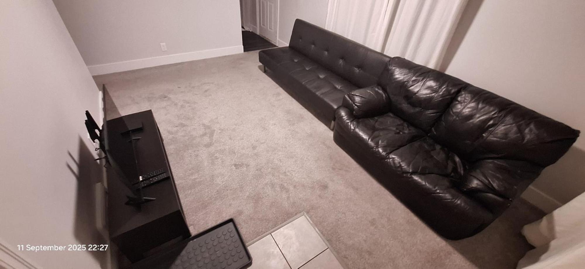 Bright & Chic 3-Bedroom Retreat for Family or Business by UofA Whyte Ave Downtown in Edmonton