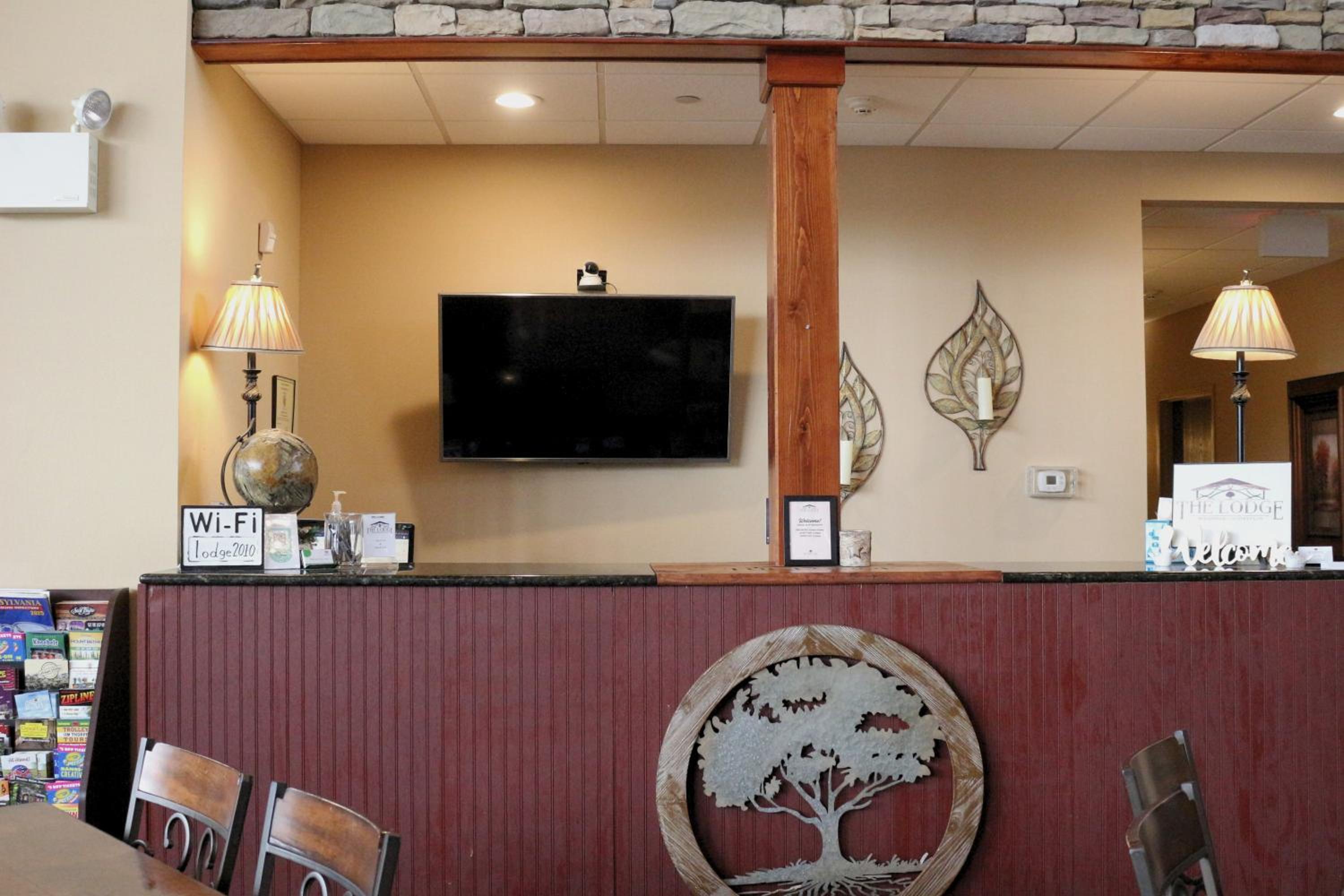 The Lodge at Woodstone Country Club