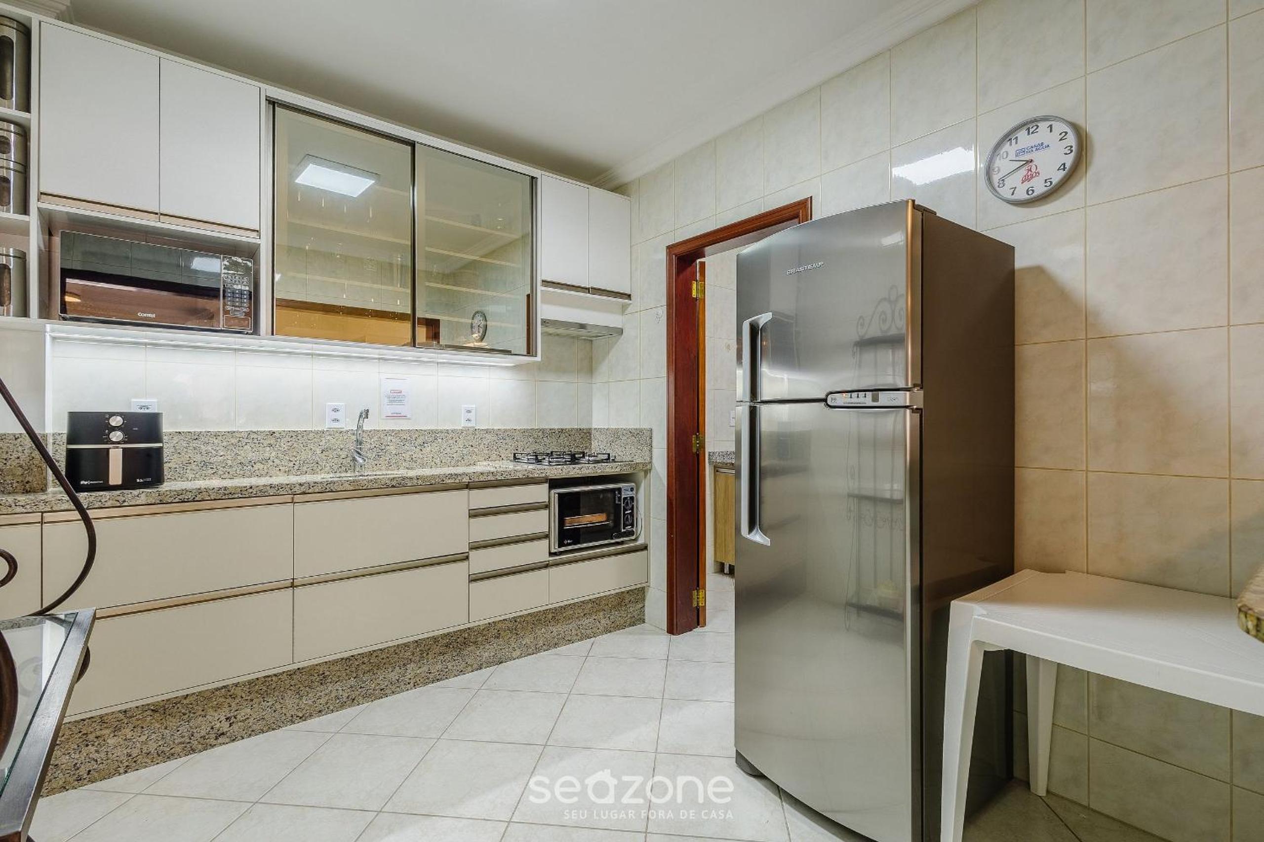 Apt w balcony nd barbecue in seaside condom UAR301