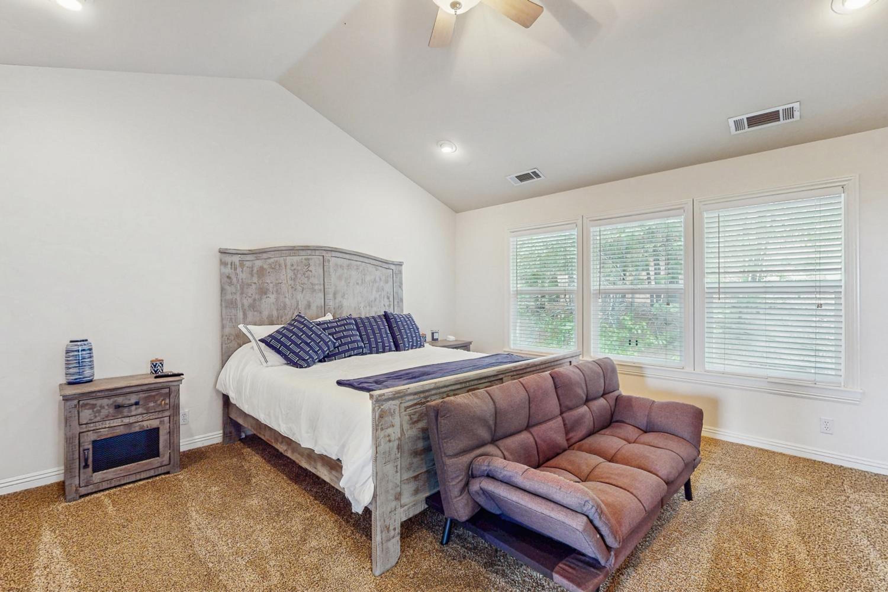 Walk to Lake Arrowhead! Family Home with Games