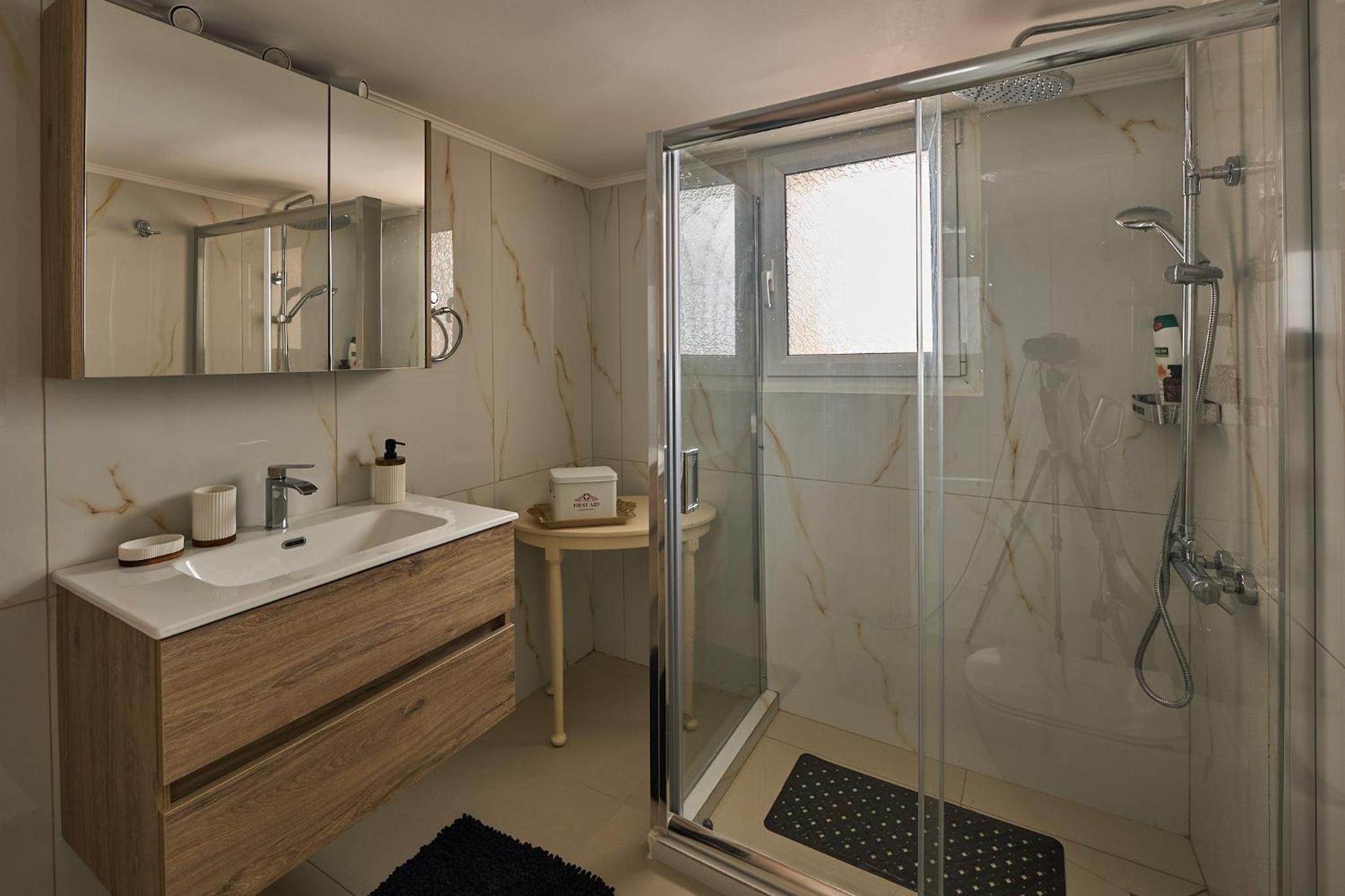 A bright flat with garden, a private urban oasis in Athens