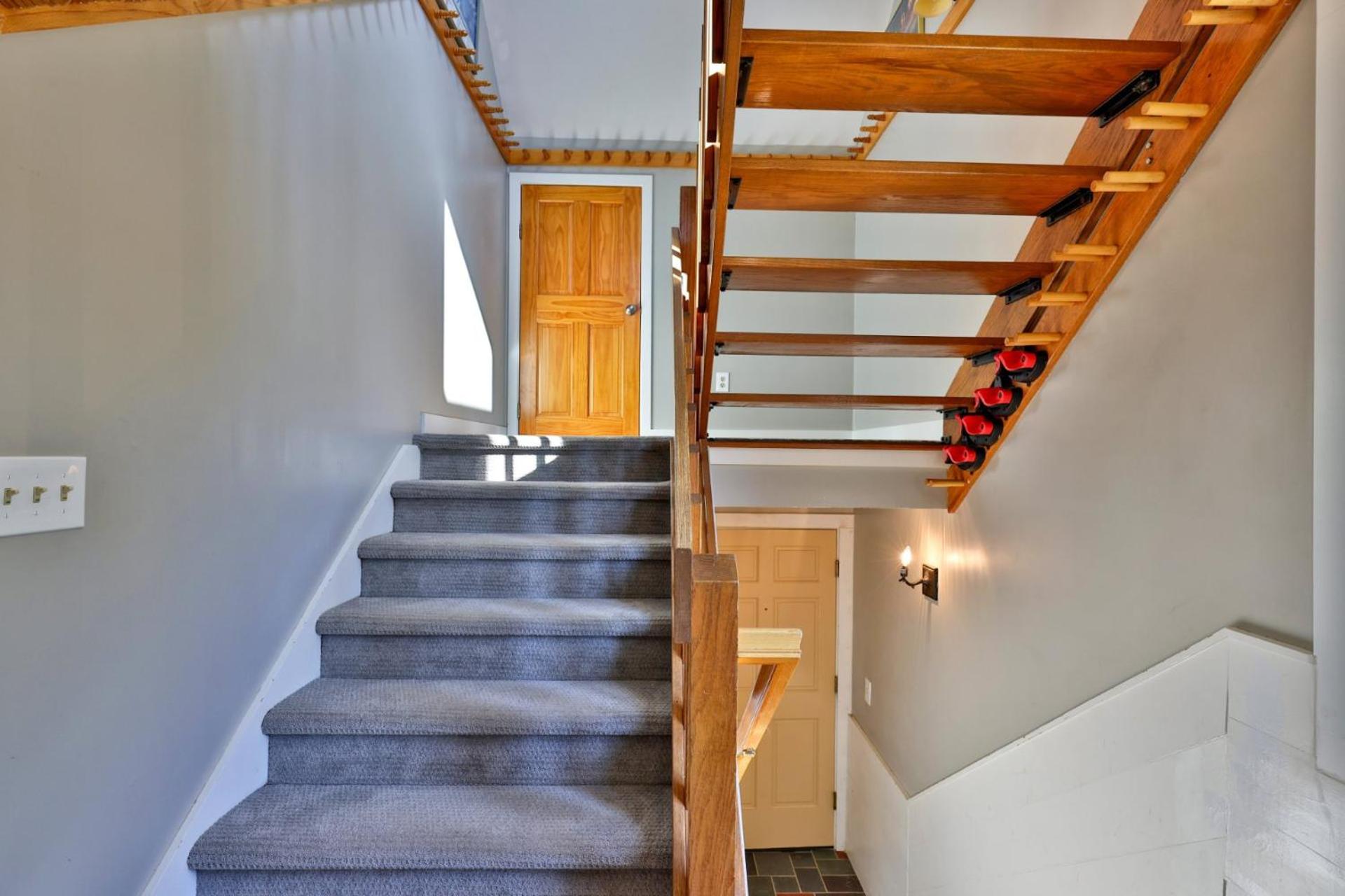 Trailside Village #8 - Slopeside 3BR with Hot Tub, Sauna, BBQ, Ski In Ski Out