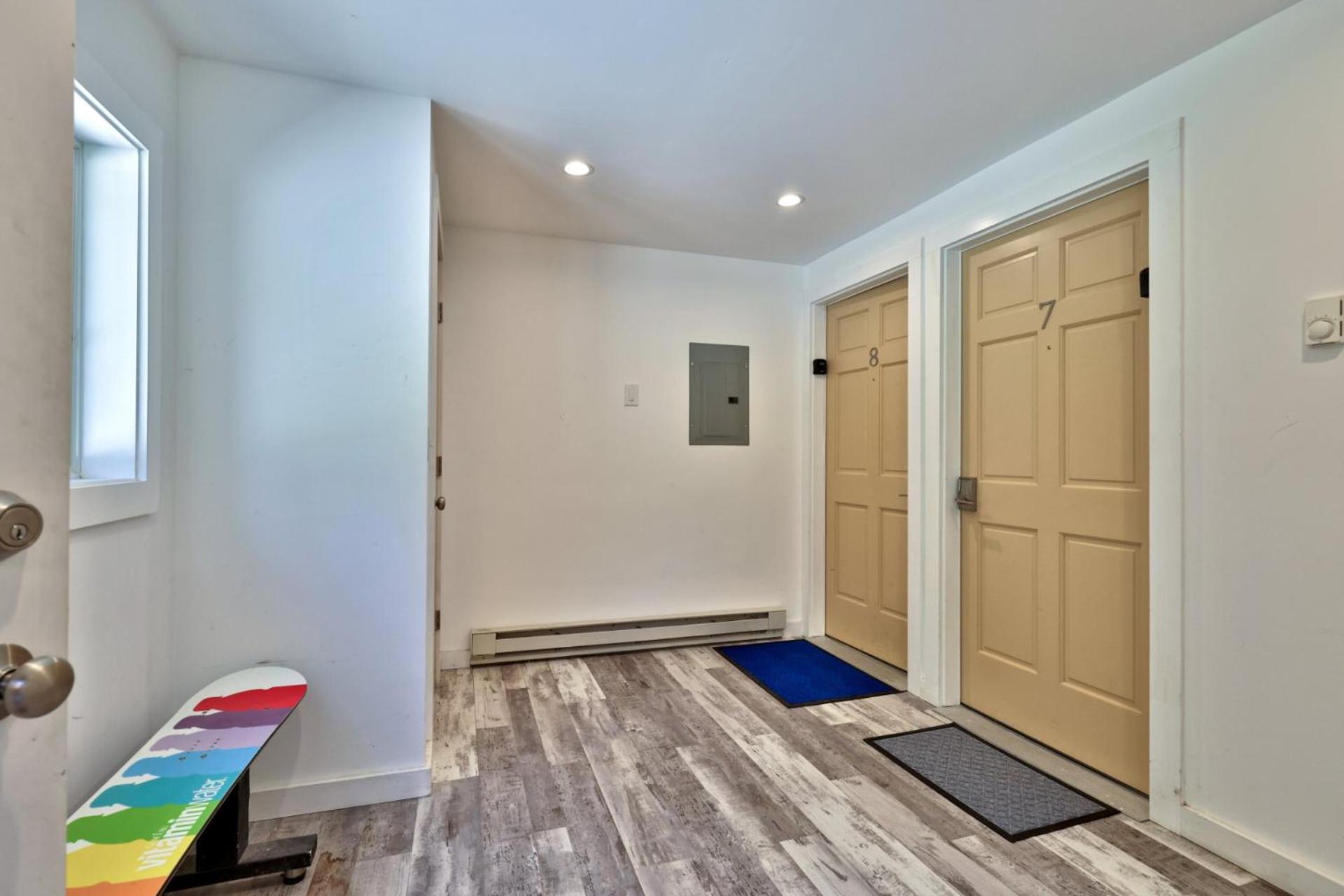 Trailside Village #8 - Slopeside 3BR with Hot Tub, Sauna, BBQ, Ski In Ski Out