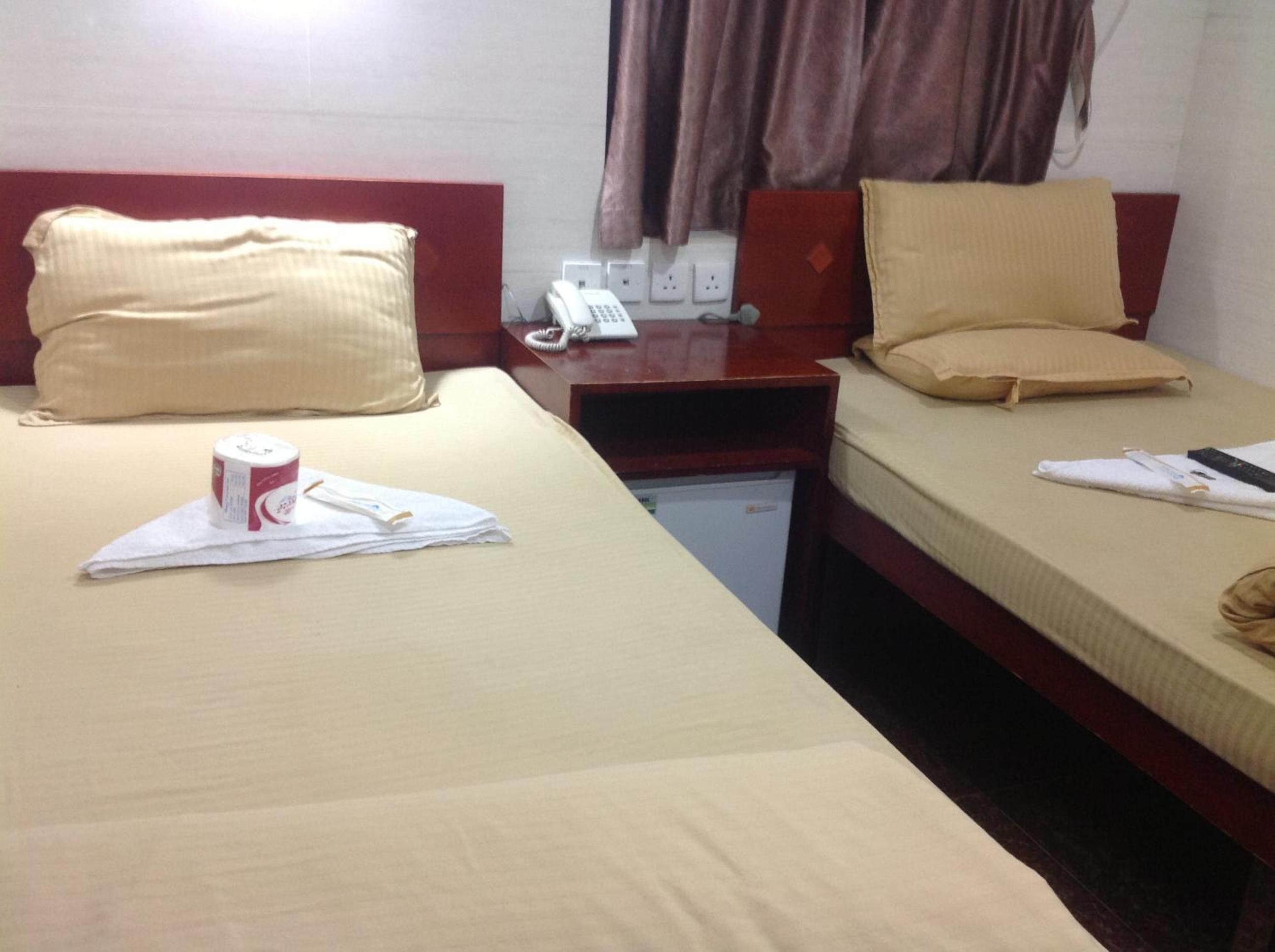 New Yan Yan Guest House reception 9th floor Flat E4 E6
