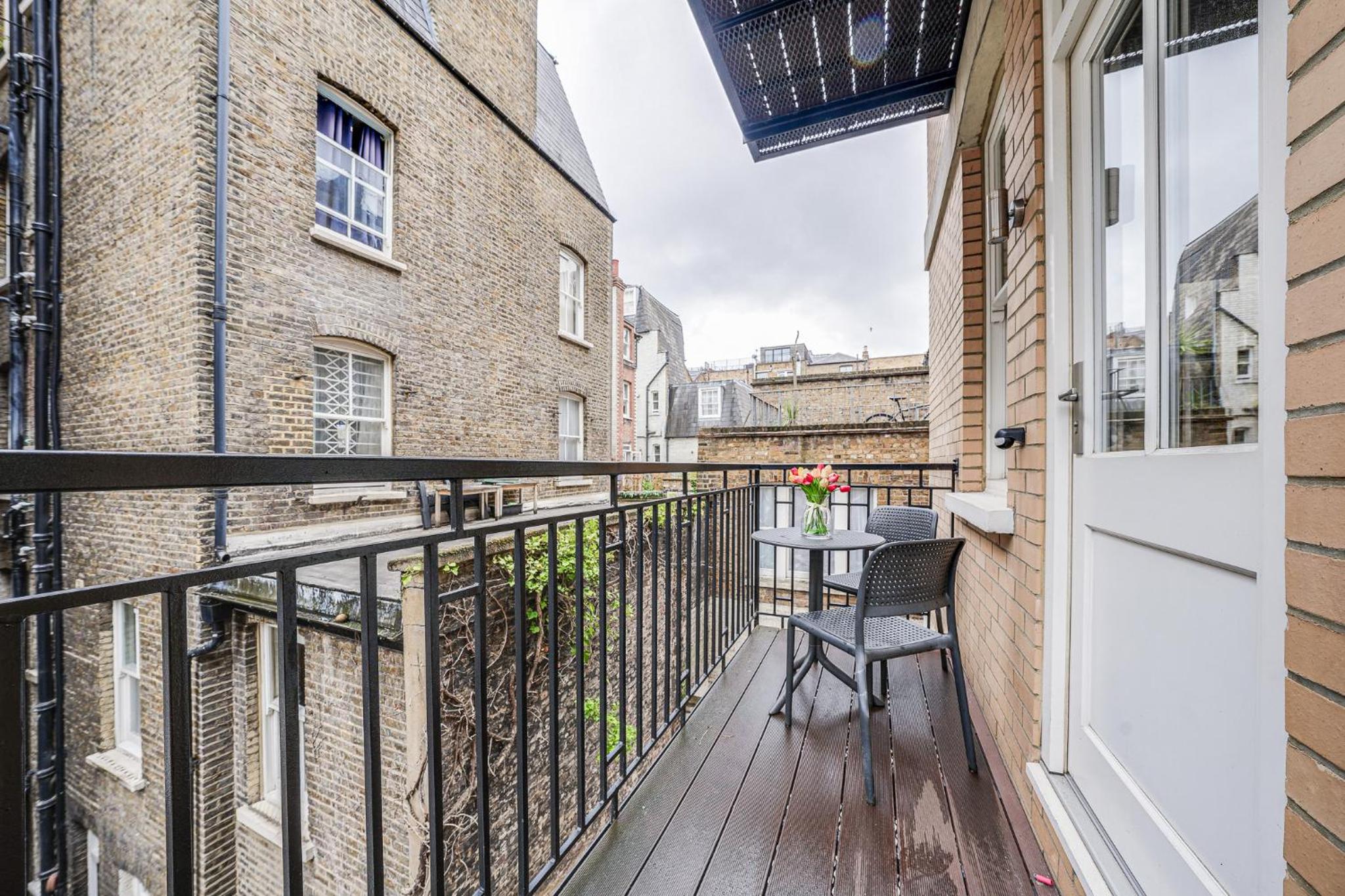 Fitzrovia Apartments 3BR Sleeps 18 Oxford