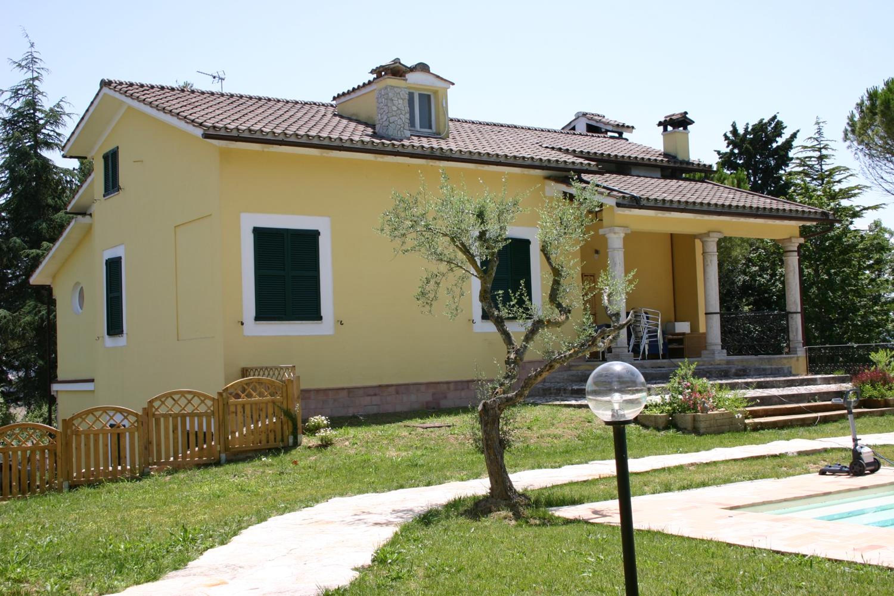 Photo 38