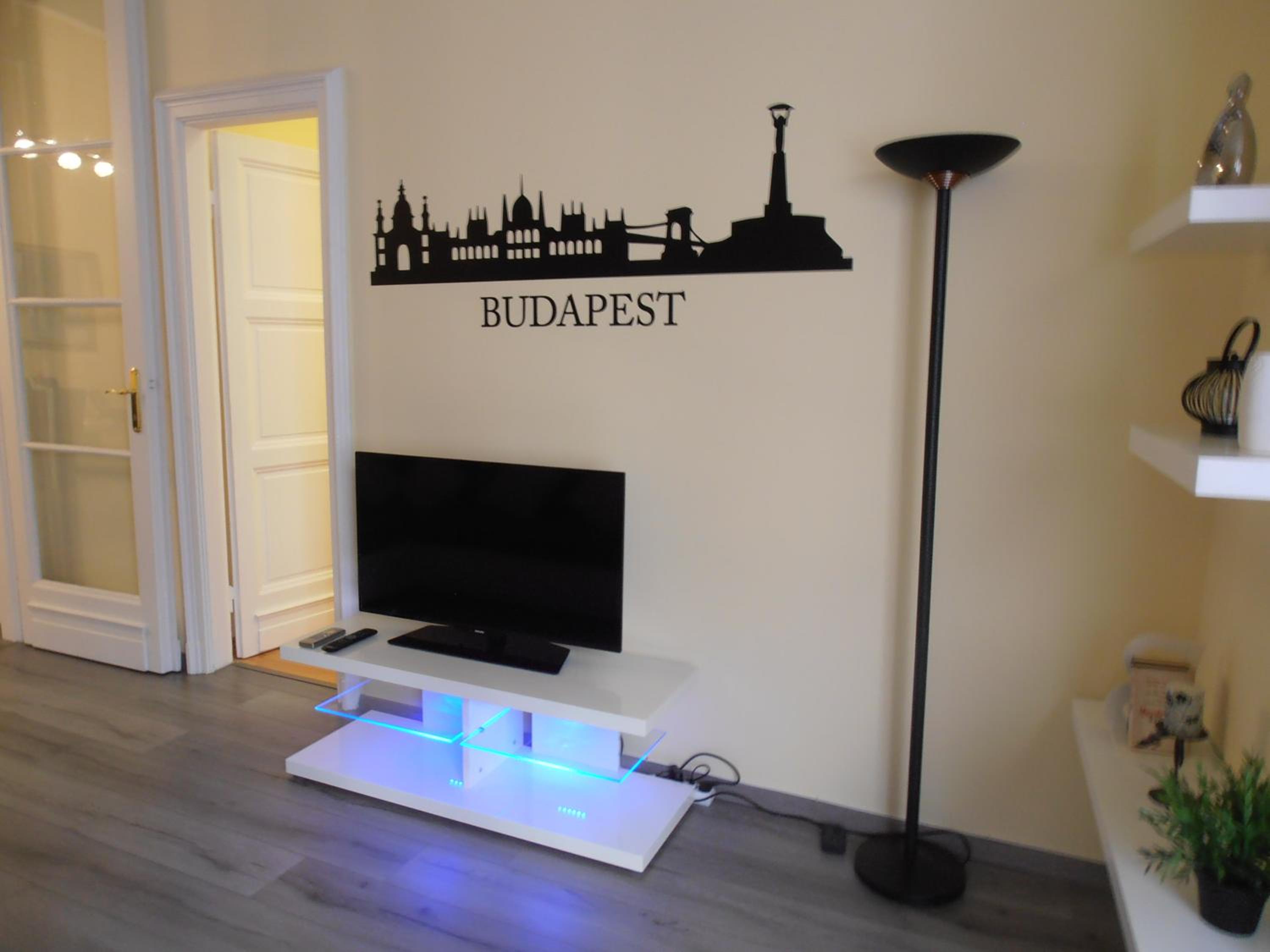 Budapest Parlament Welcome Apartment view 2