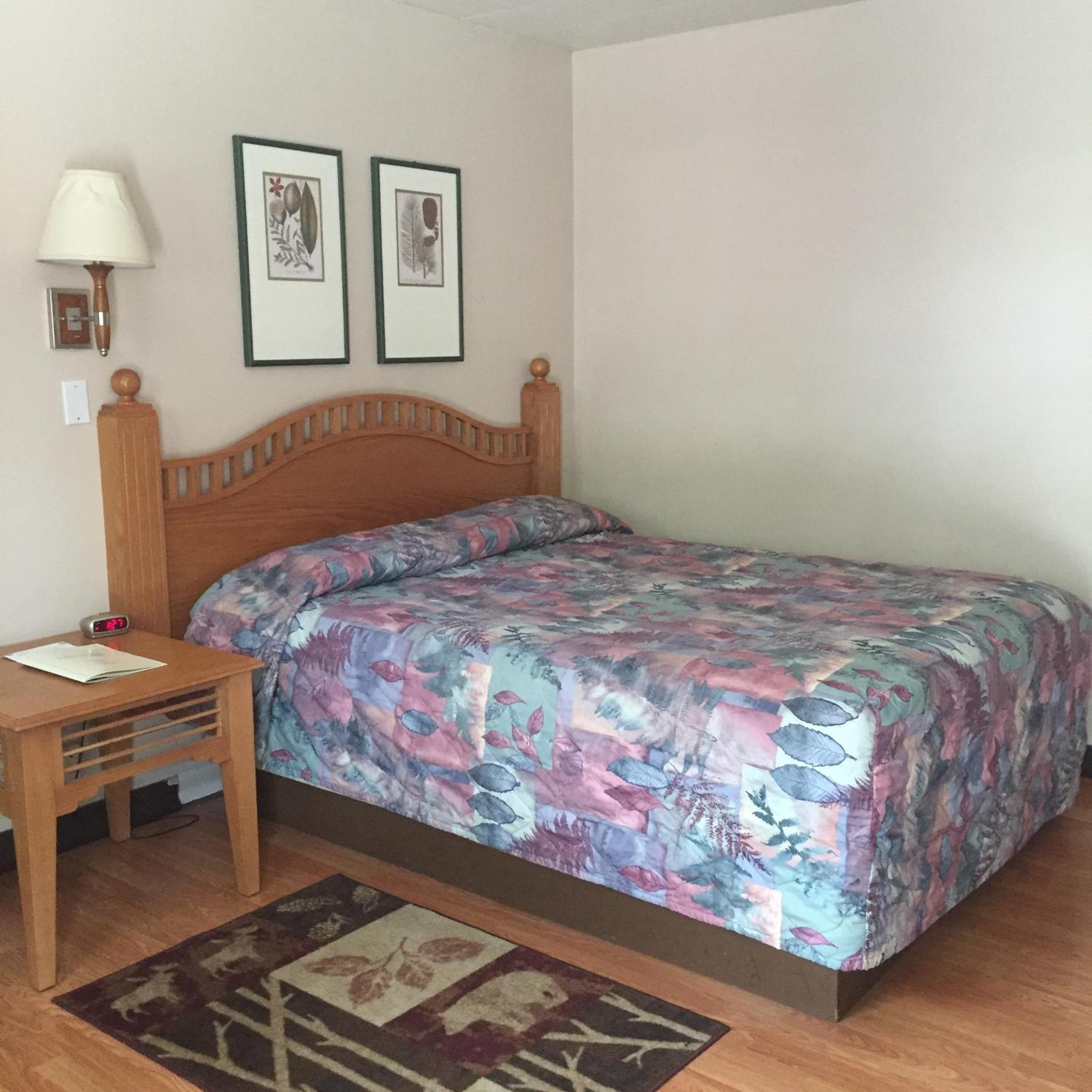 Buffalo Vacations - Z Bar Motel - Property Image 1