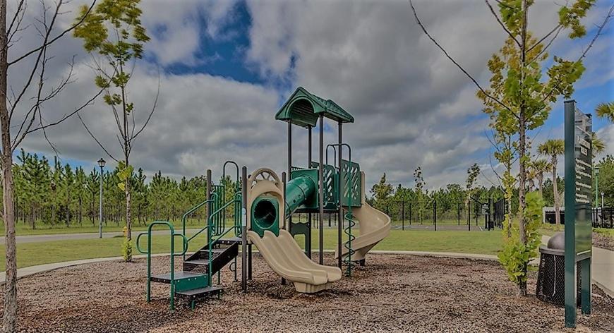 Lakefront Luxury Retreat 5BR