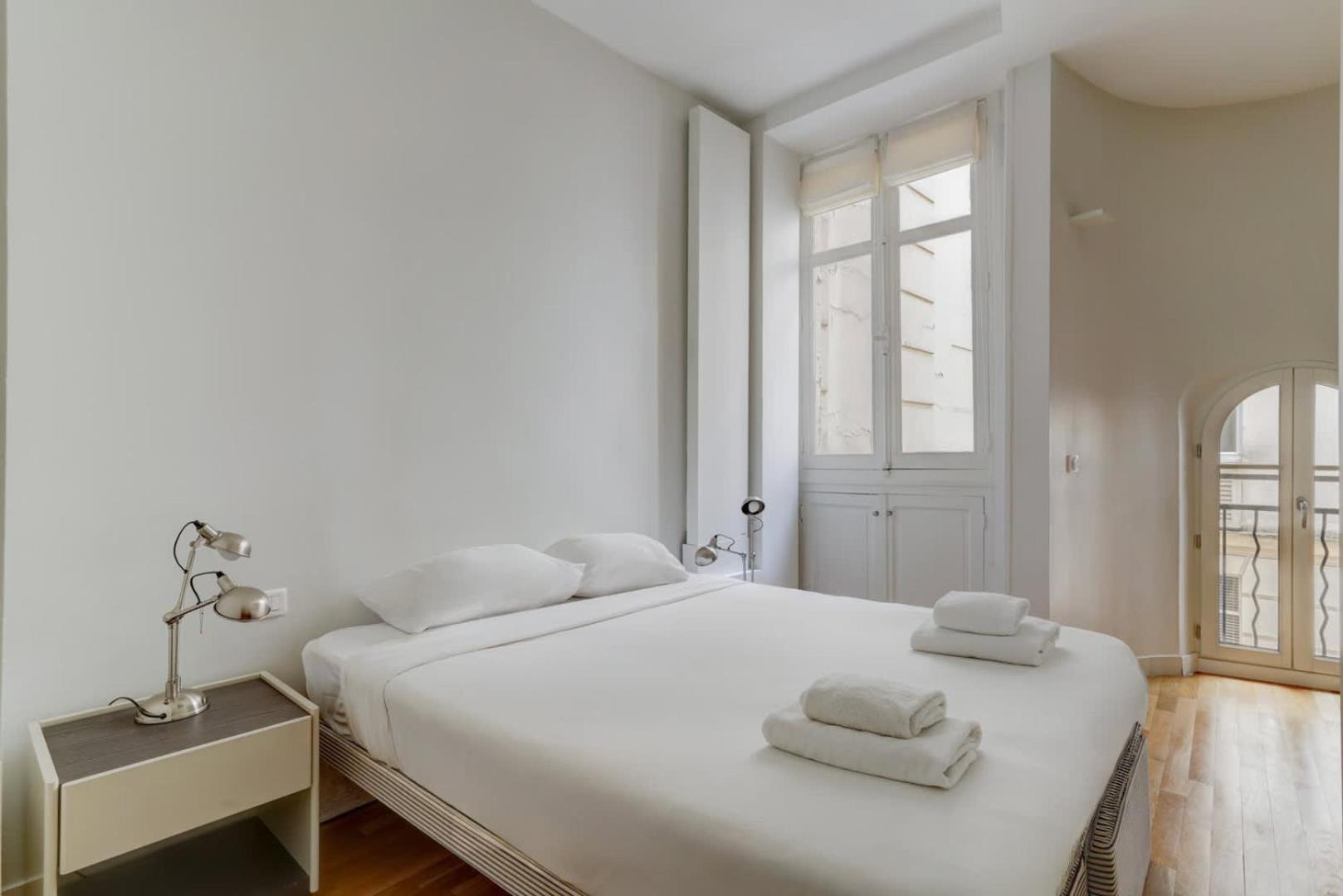Four Saint Germain - Elegant & Spacious 3 BDR Apartment in the Heart of Saint Germain