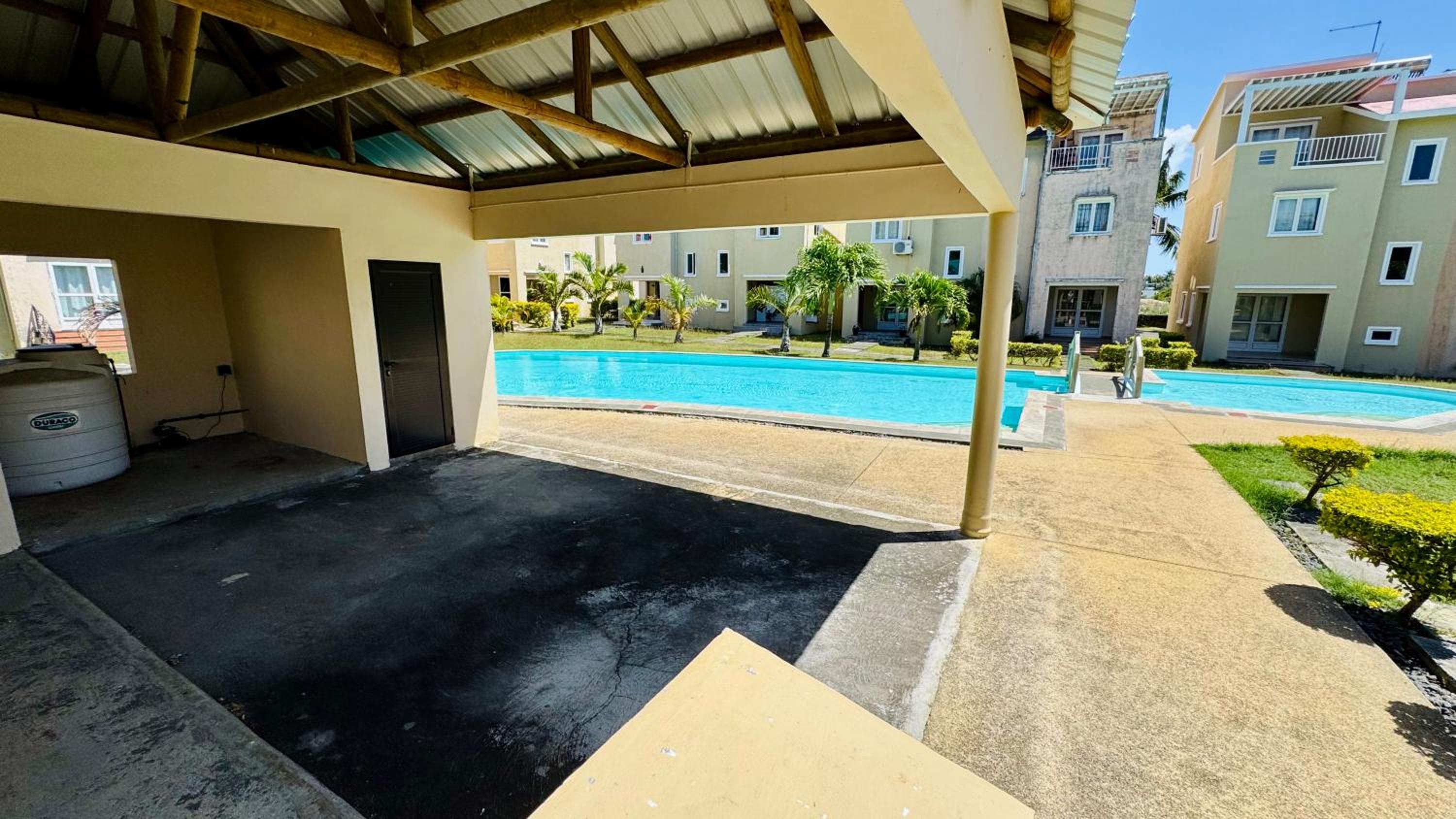 Zephyr House 3BR Pool, Rooftop & Ocean View