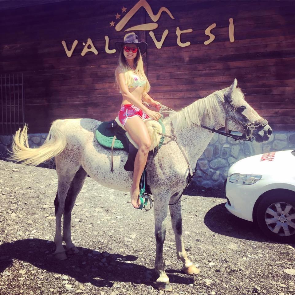 Valevtsi Mount Lodge - 365 days hot outdoor pool -
