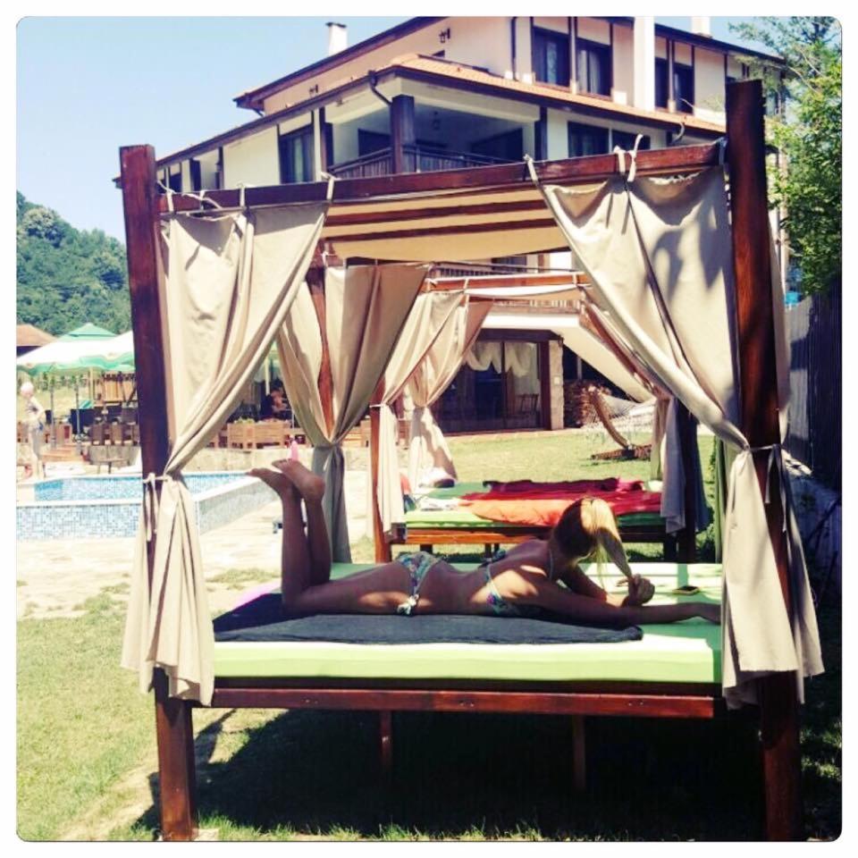 Valevtsi Mount Lodge - 365 days hot outdoor pool -