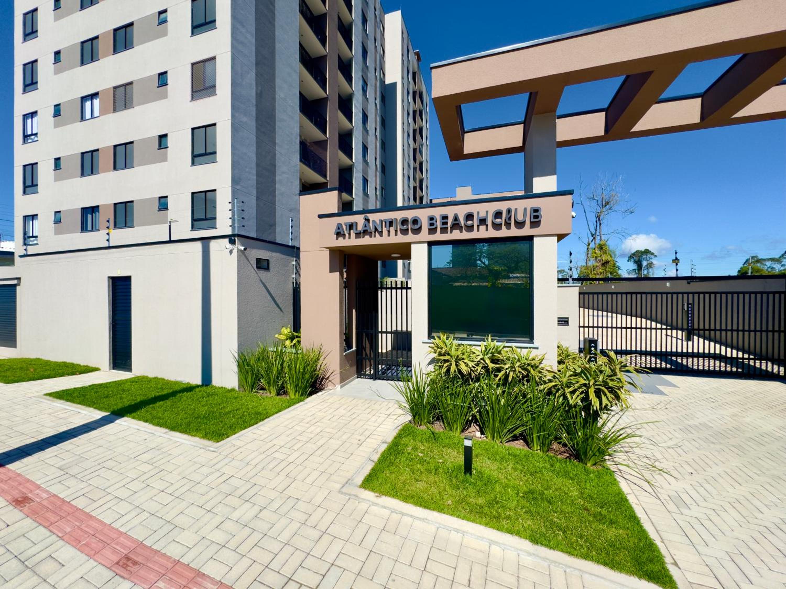 Apto 2 Quartos PISCINA Churrasqueira Wi-Fi Ar Condicionado Cozinha Complata Vaga de Garagem 400m PRAIA Ideal para Famílias ou Amigos Reserve Agora