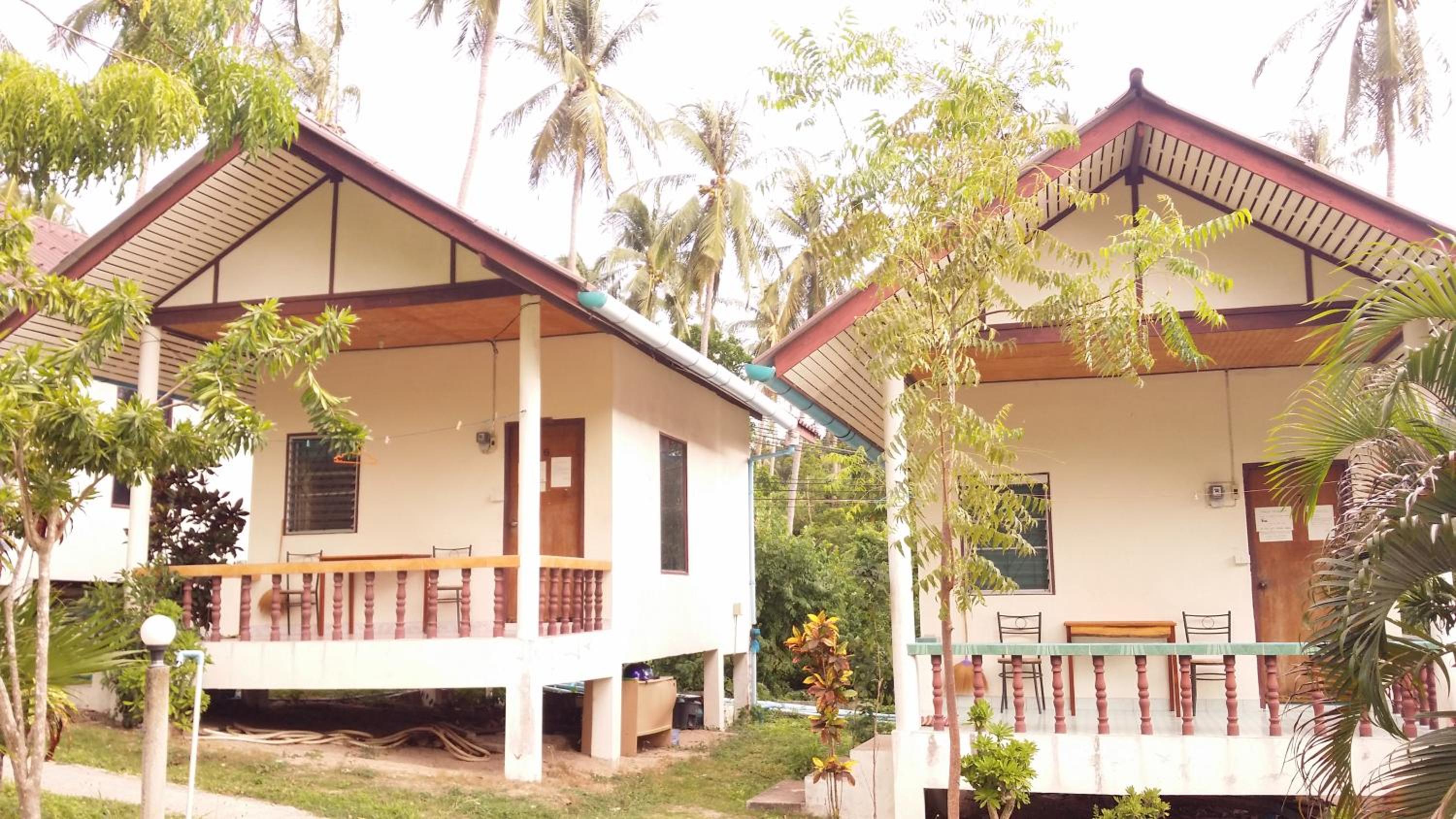 Happy Bungalow