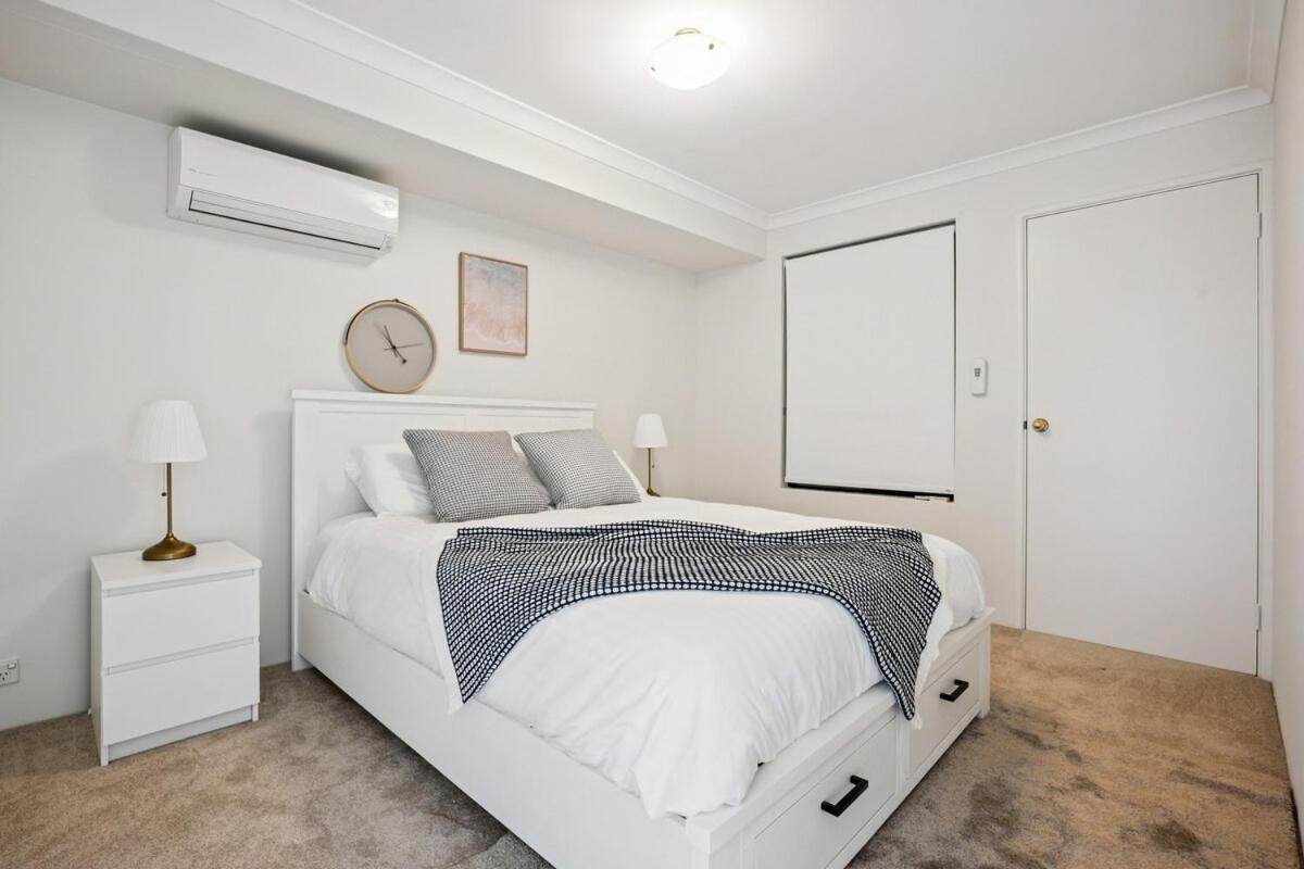 Beachside Stay, Cafes Nearby, 300Mbps WiFi