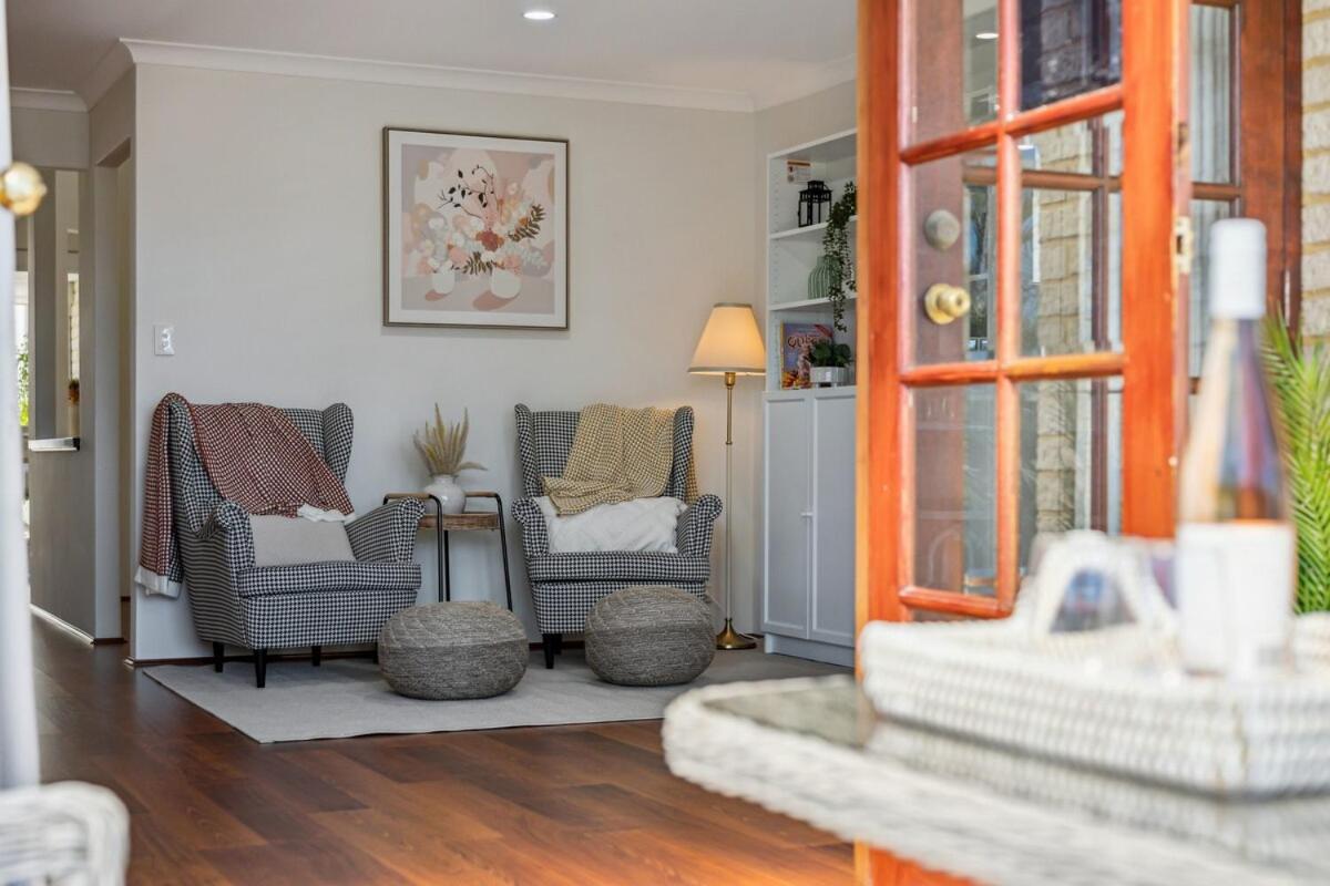 Beachside Stay, Cafes Nearby, 300Mbps WiFi