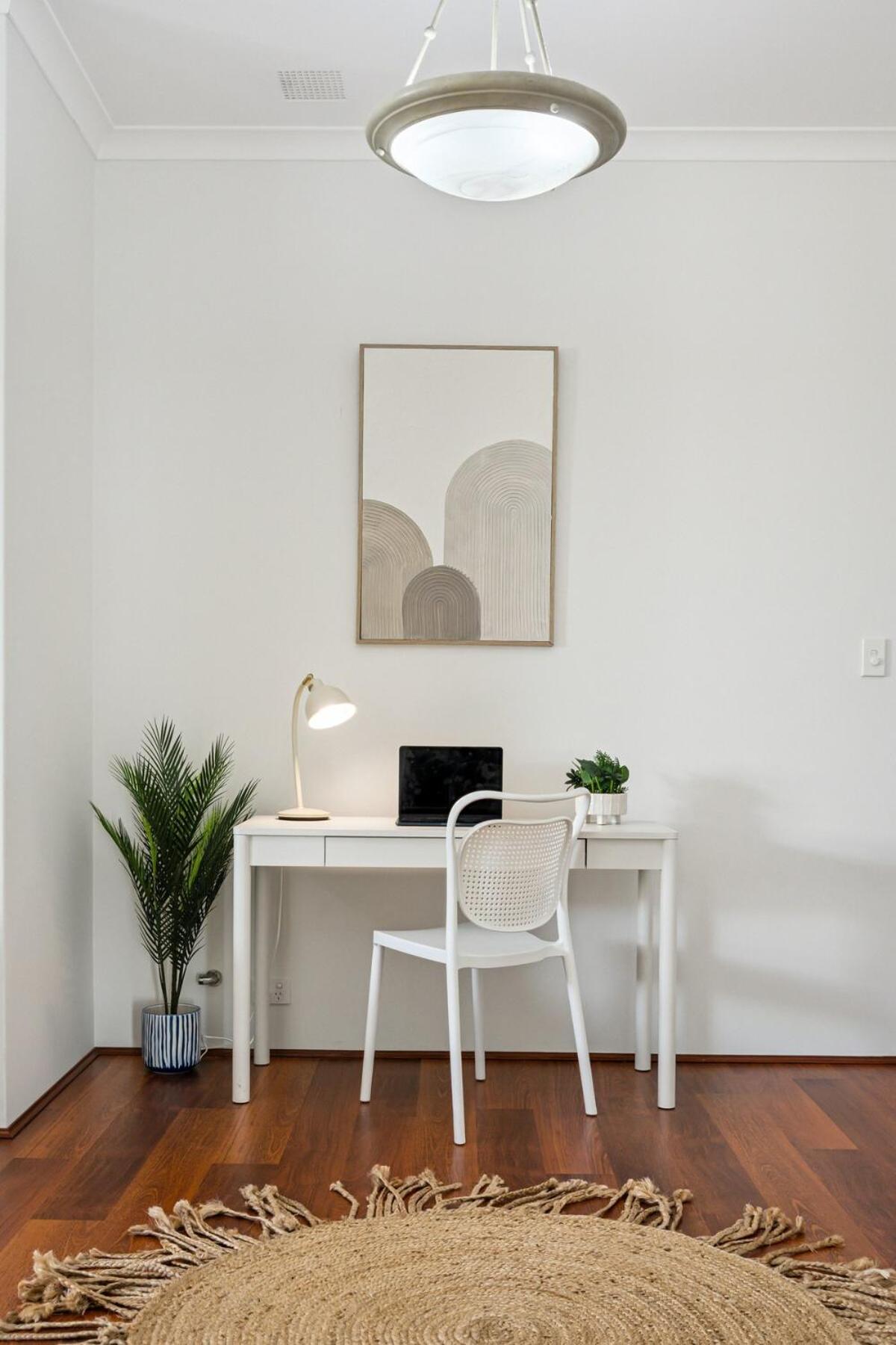 Beachside Stay, Cafes Nearby, 300Mbps WiFi