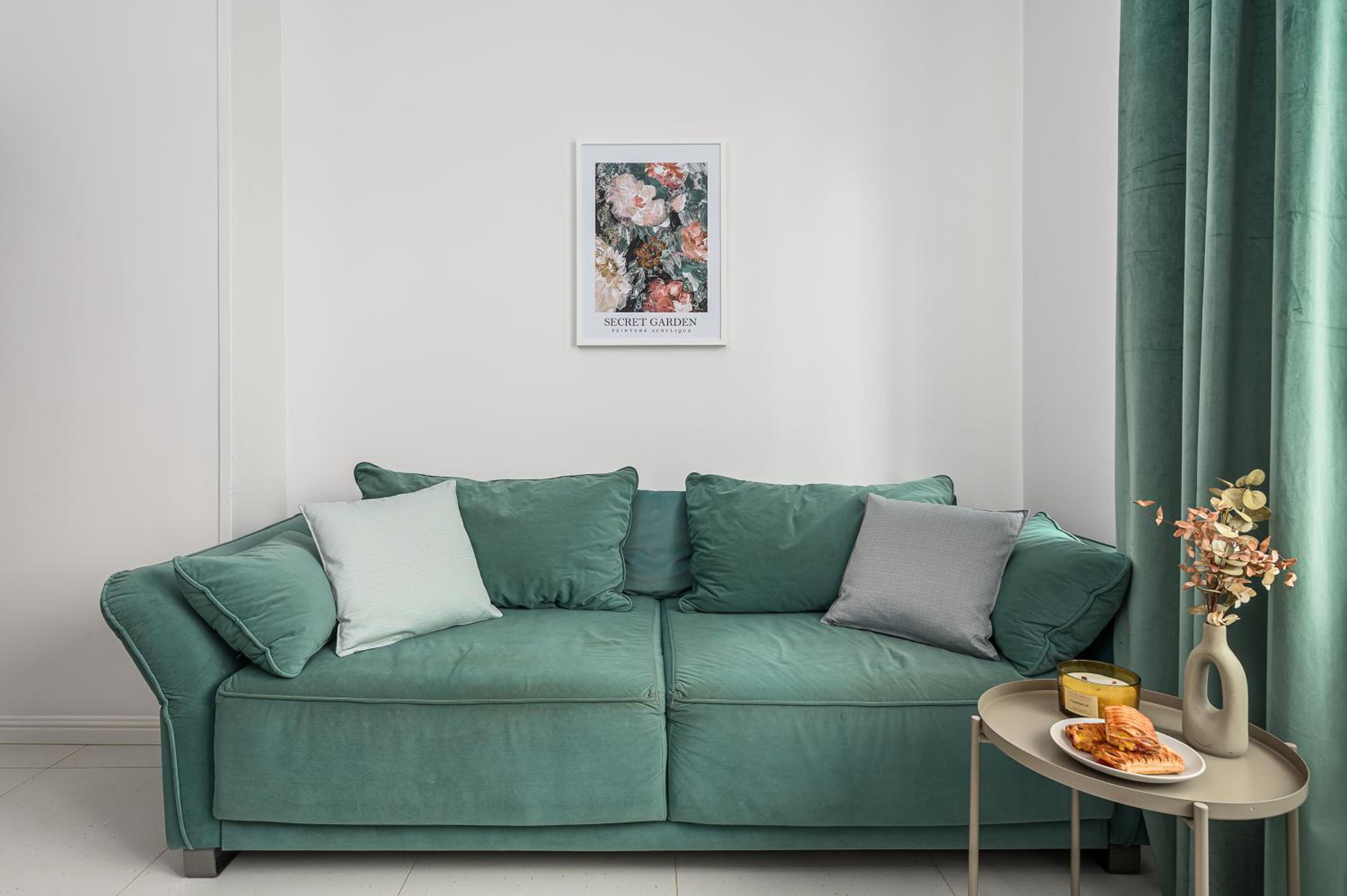 Lumina Charming 3-room apartment in the heart of Warsaw