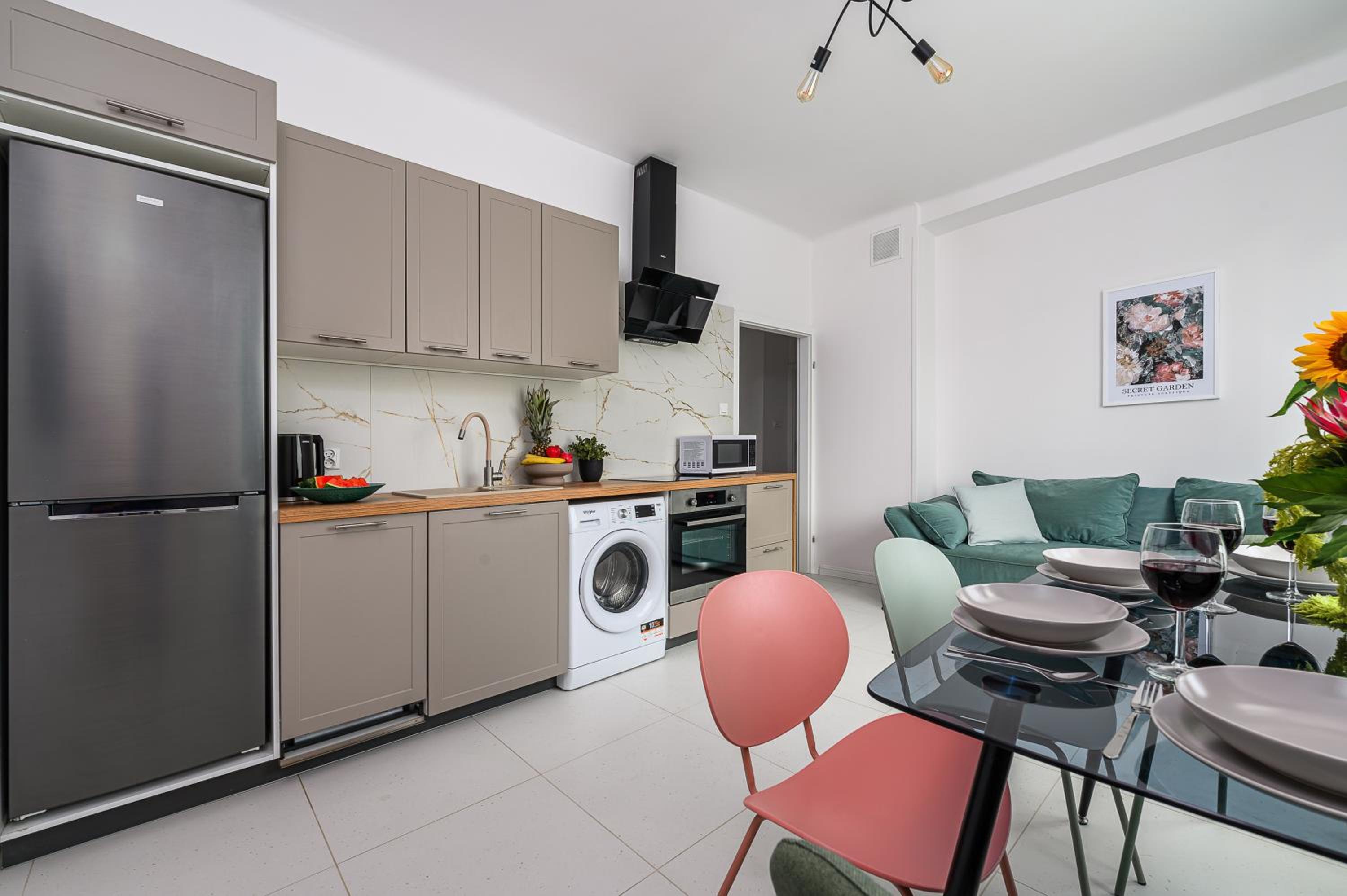 Lumina Charming 3-room apartment in the heart of Warsaw