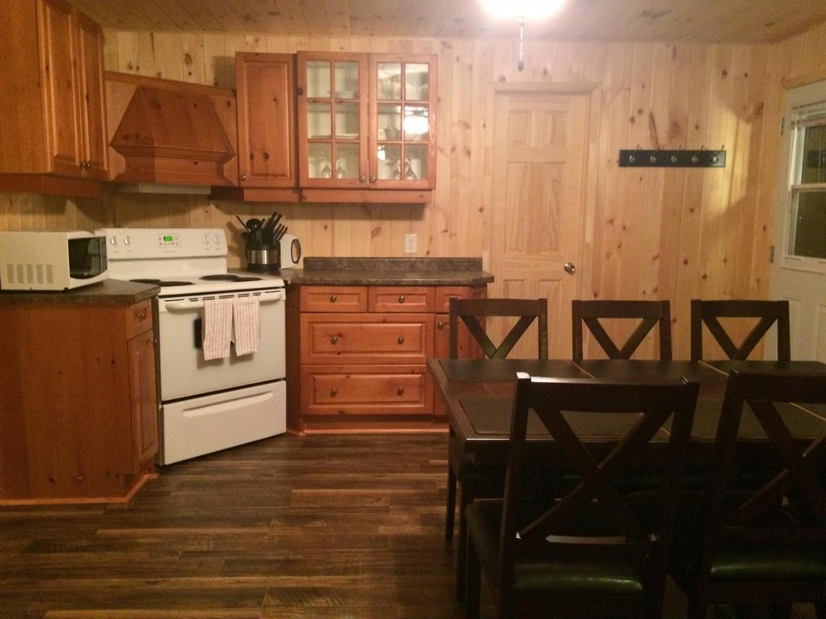 Cloverleaf Cottages