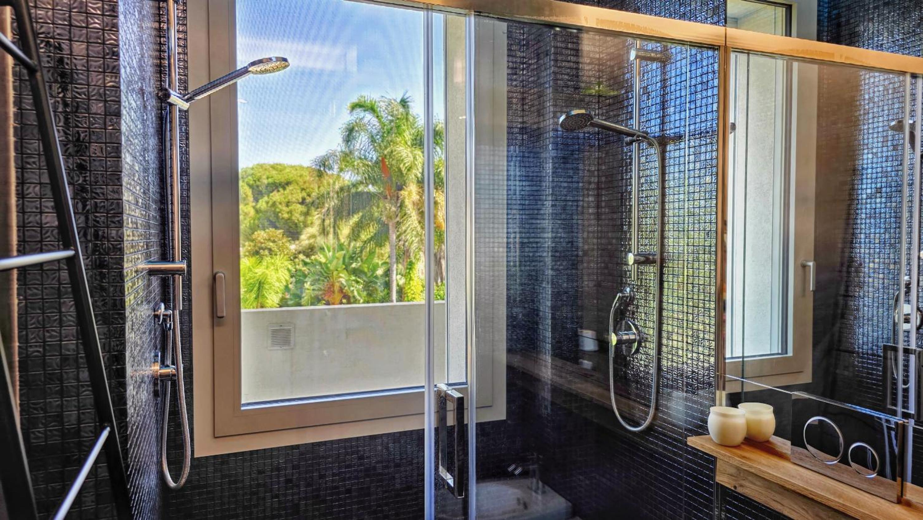 SHATI LUXURY - Private Heated Pool