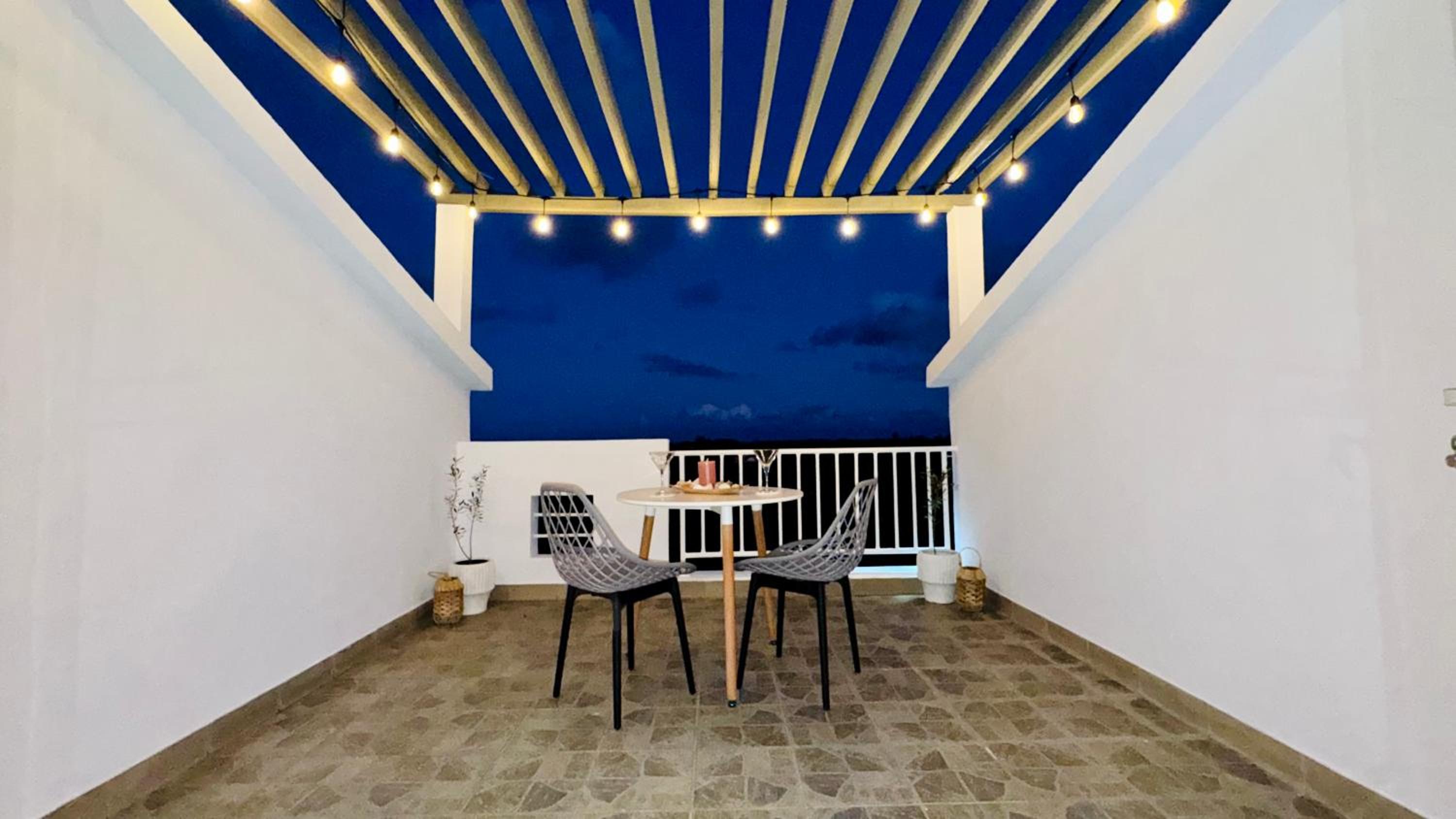 Zephyr House 3BR Pool, Rooftop & Ocean View