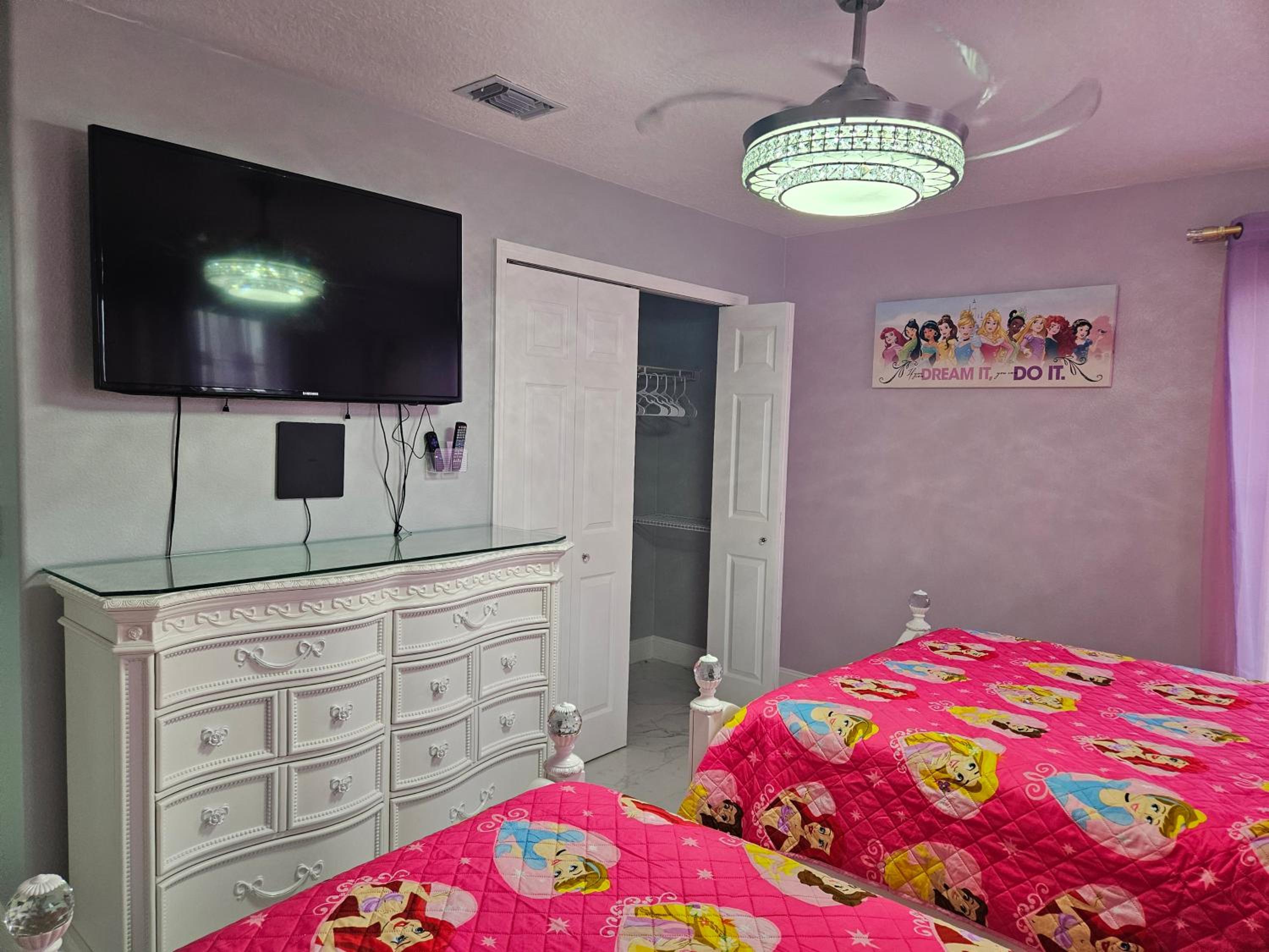 Charming, beautiful house closer to Disney World