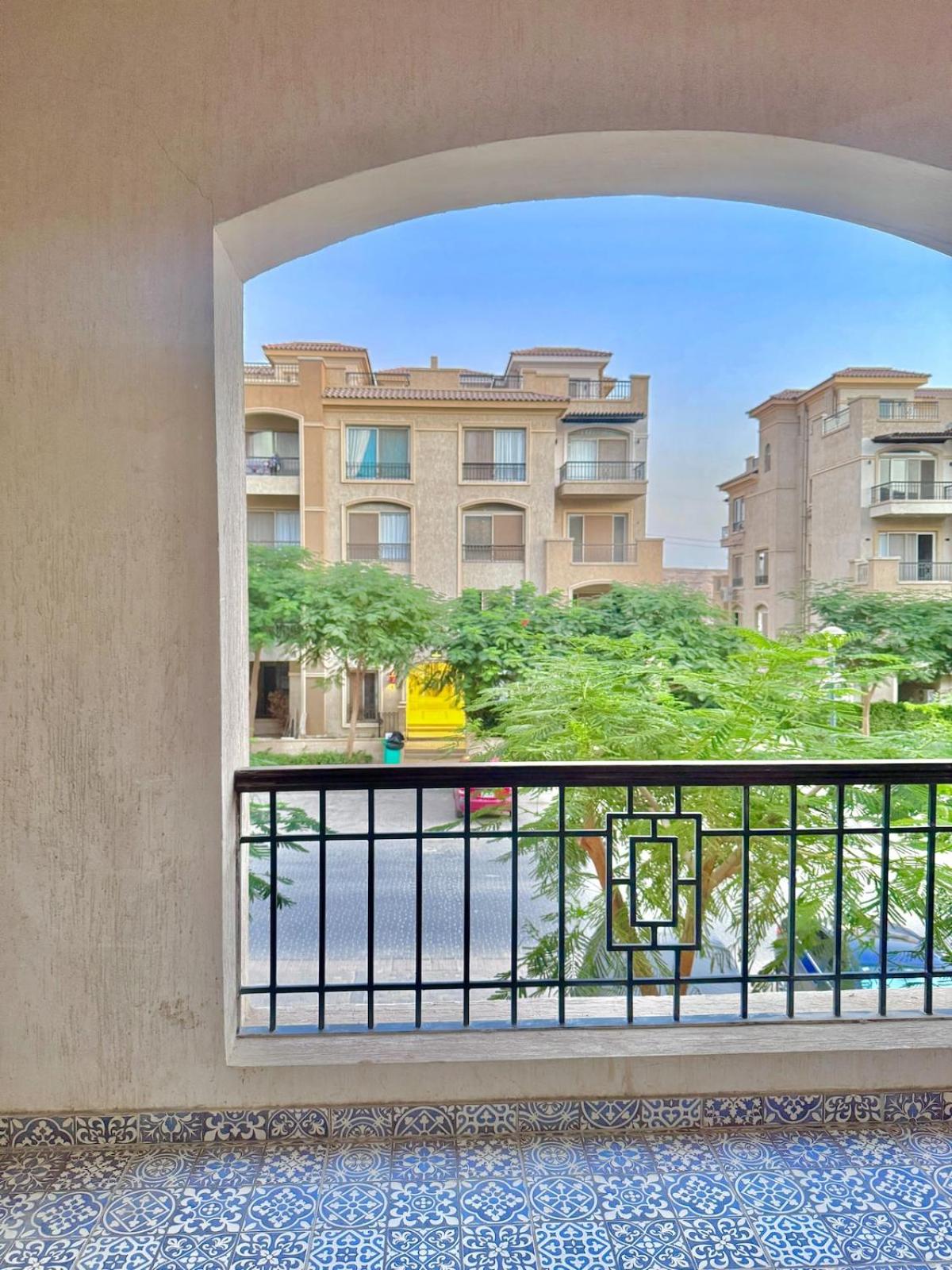 Quiet & Secure 3BR in Stone Residence, New Cairo
